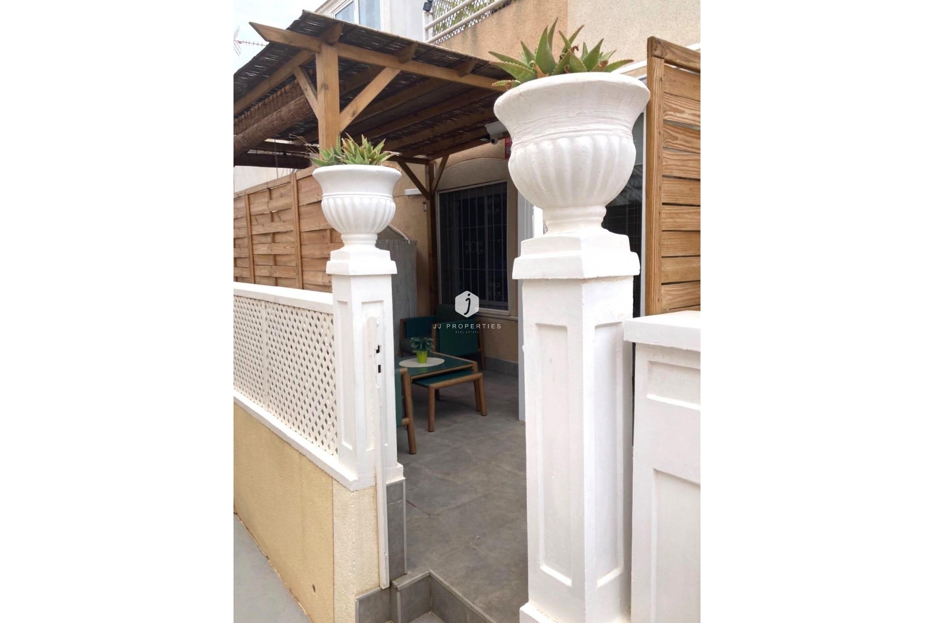 Segunda mano - Bungalow -
Torrevieja - Los Balcones - Los Altos del Edén
