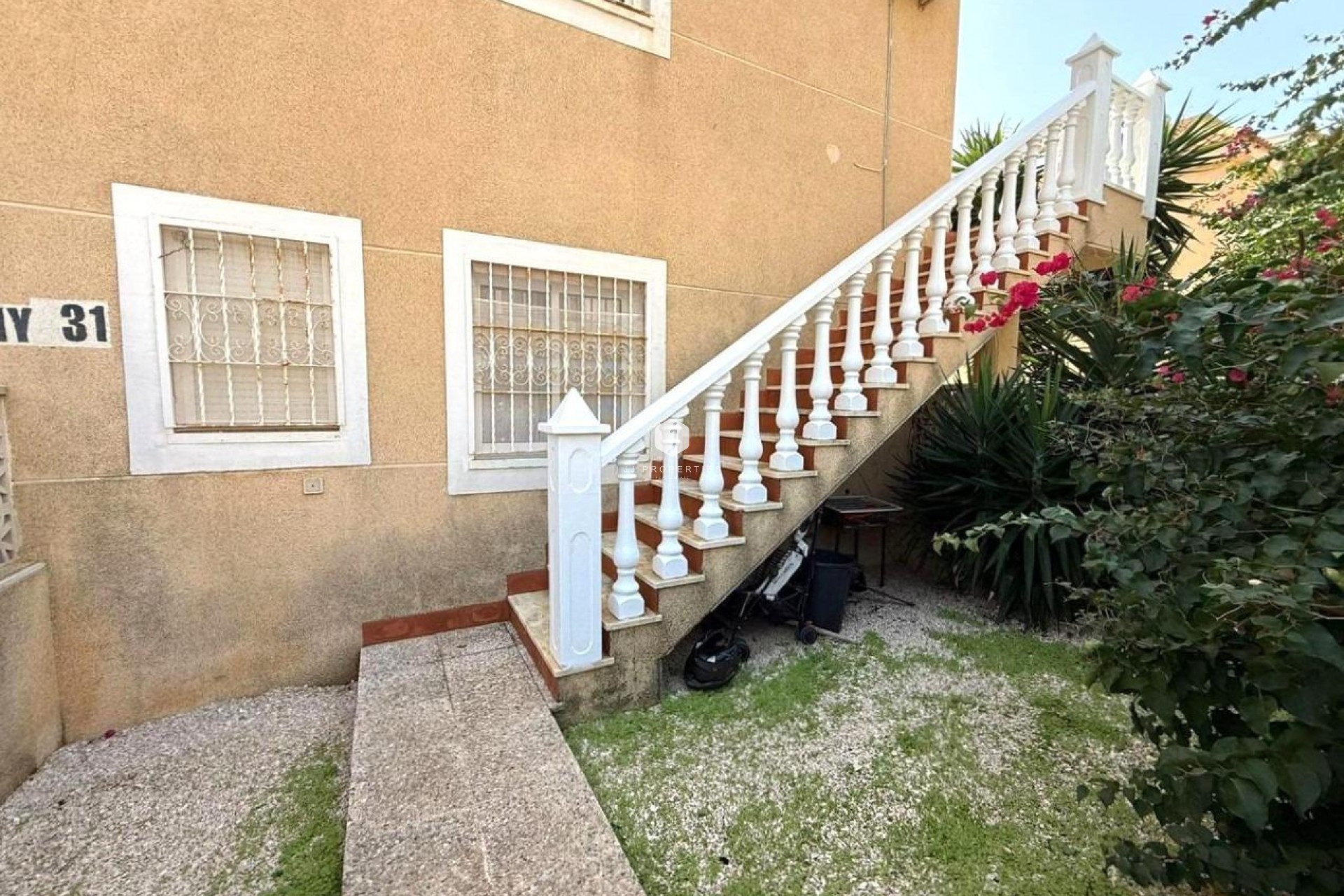 Segunda mano - Bungalow -
Torrevieja - Los Frutales