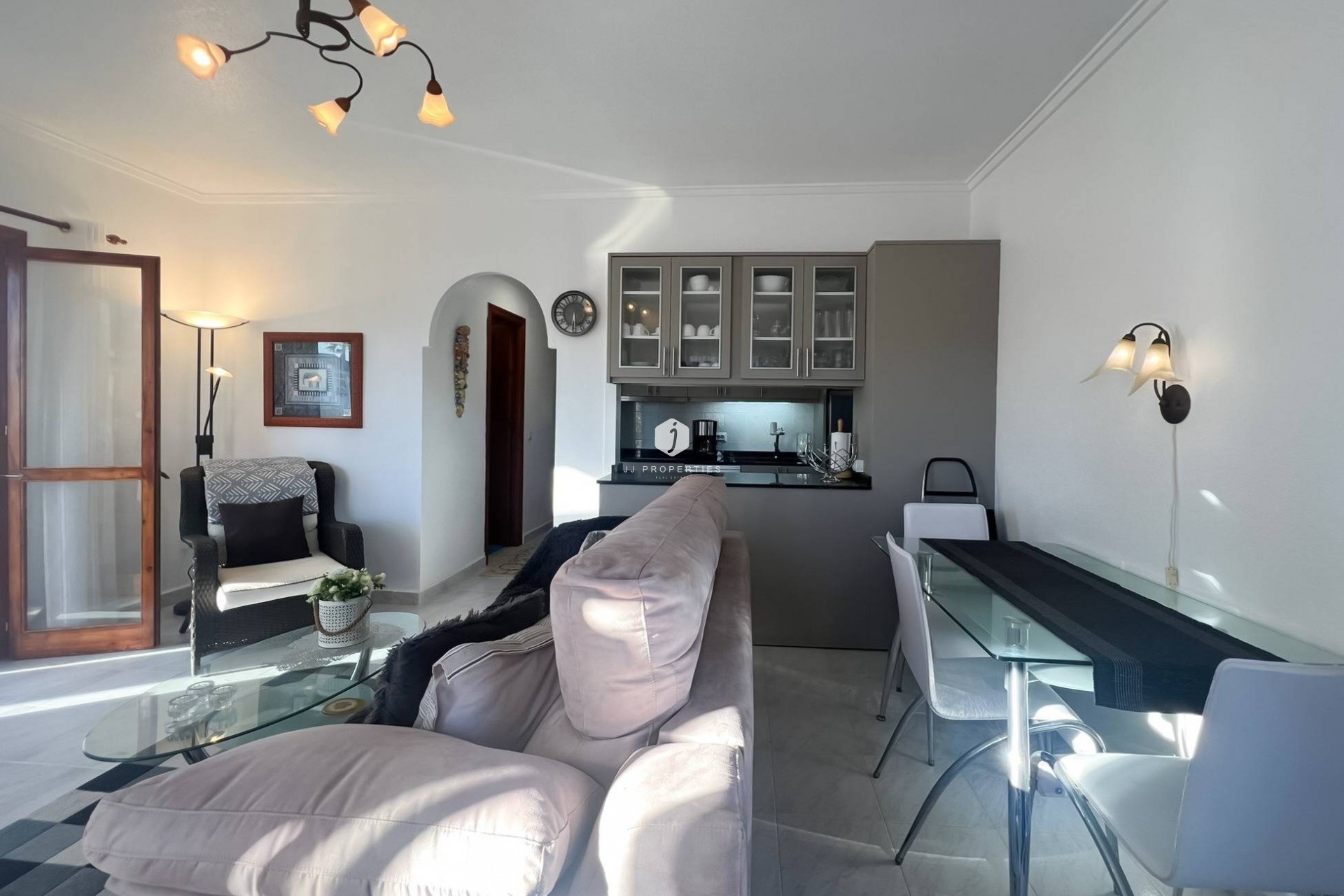 Segunda mano - Bungalow -
Torrevieja - Los Frutales