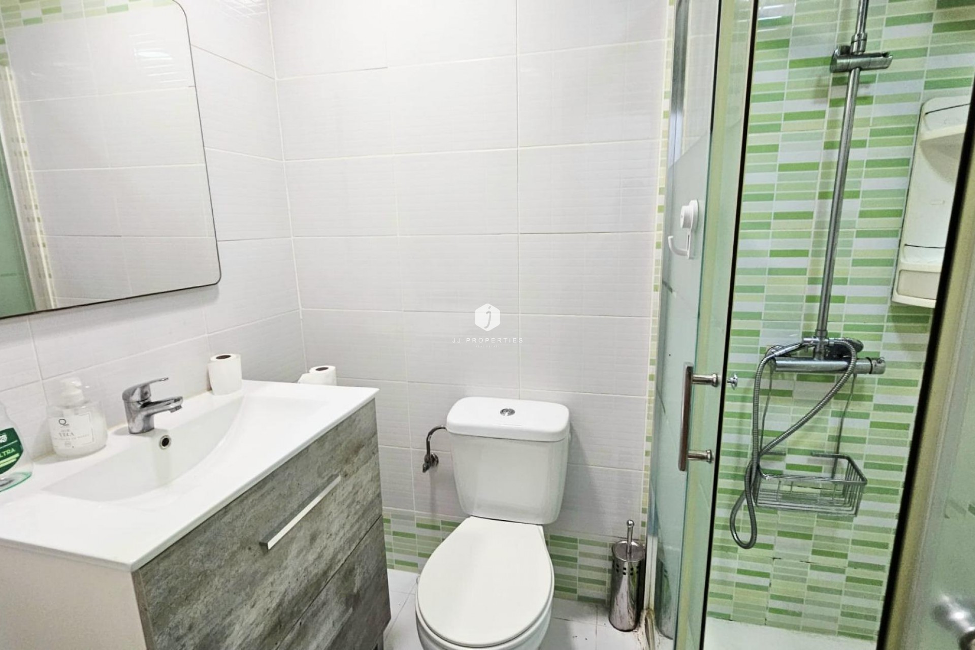 Segunda mano - Bungalow -
Torrevieja - Nueva Torrevieja