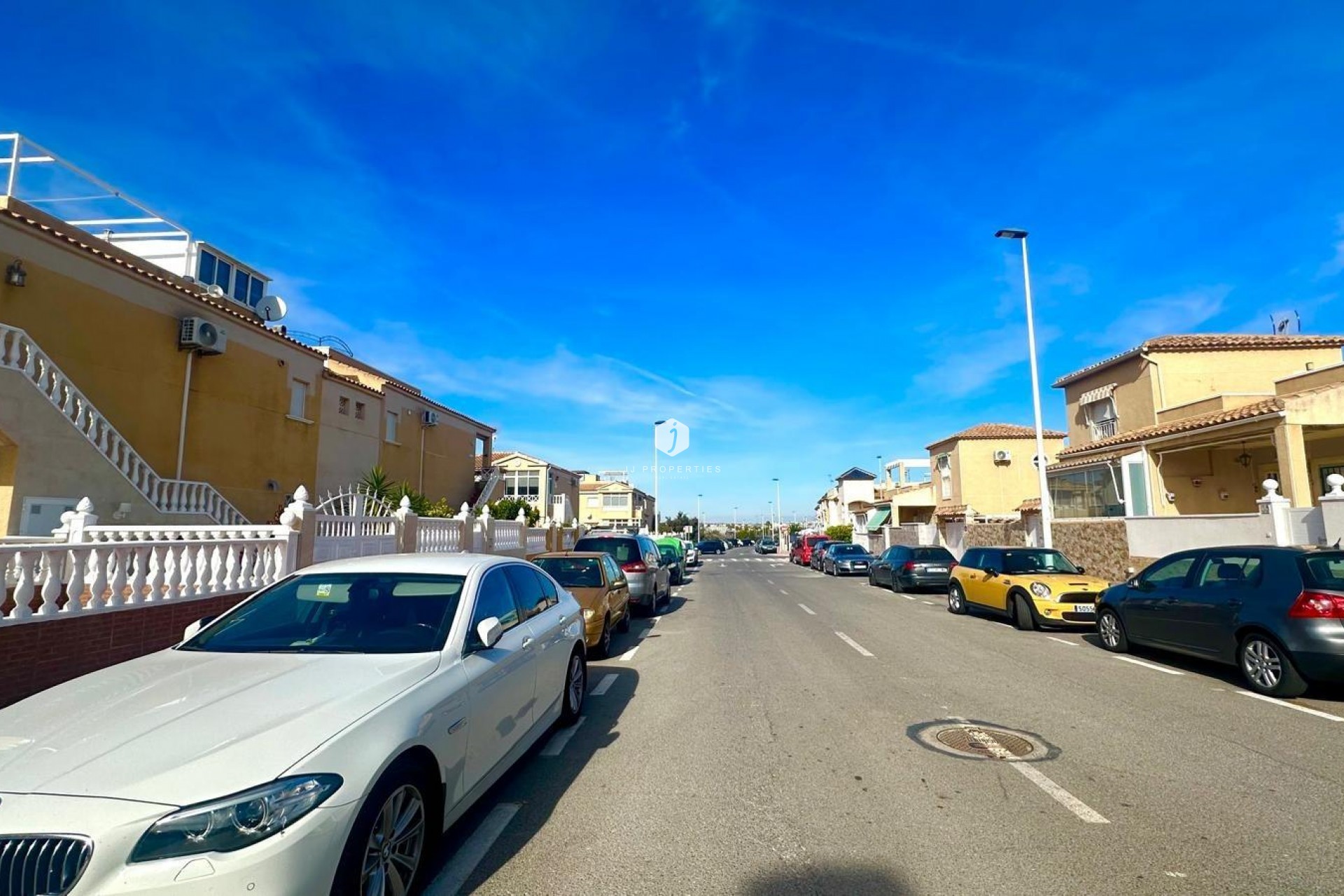 Segunda mano - Bungalow -
Torrevieja - Playa de los Locos