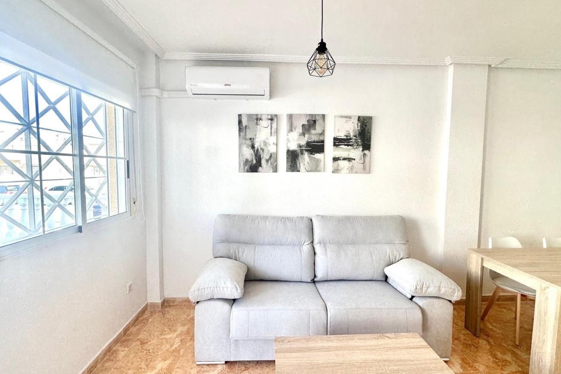 Segunda mano - Bungalow -
Torrevieja - Playa de los Locos