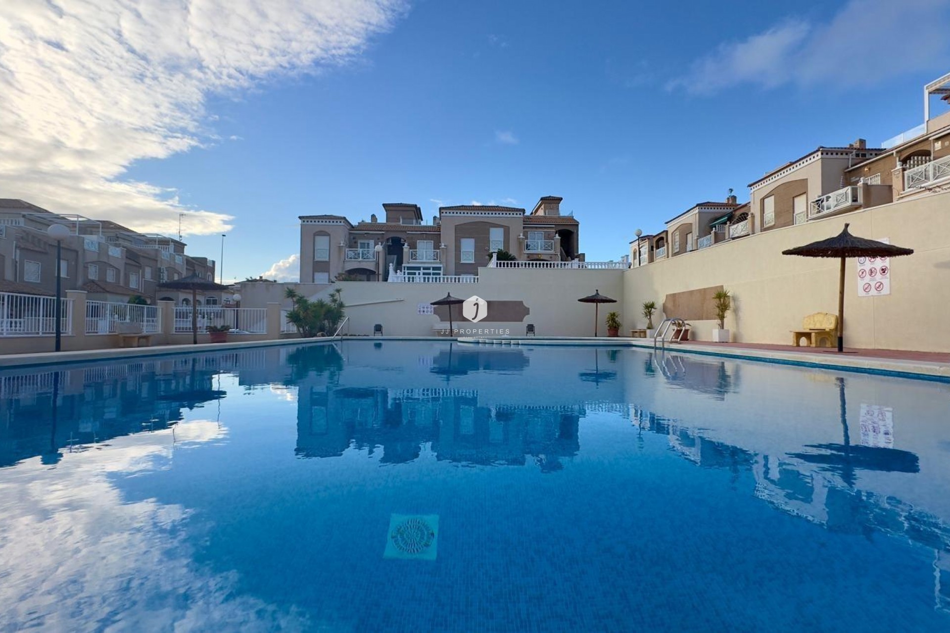 Segunda mano - Bungalow -
Torrevieja - Torreblanca