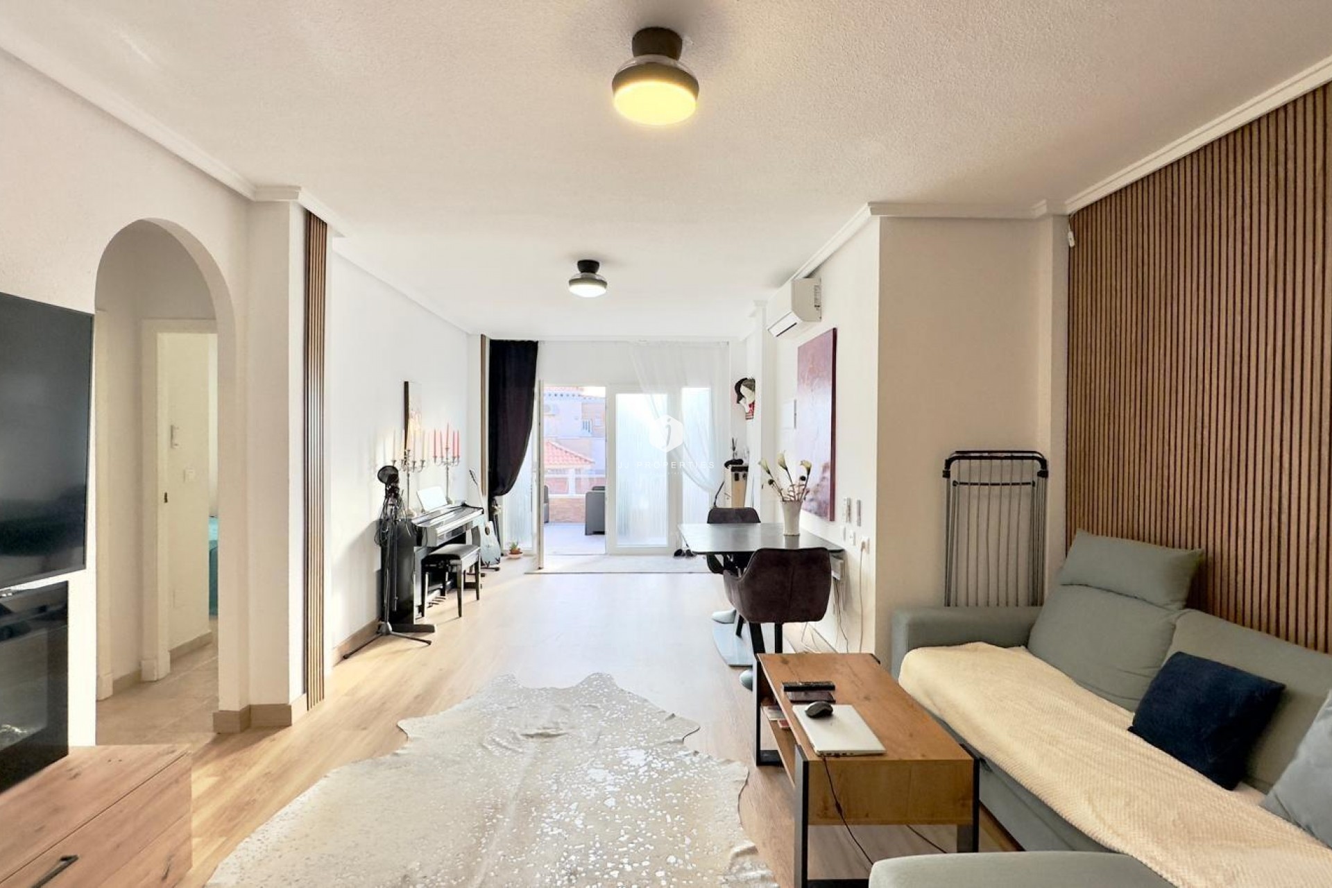 Segunda mano - Bungalow -
Torrevieja - Torreblanca