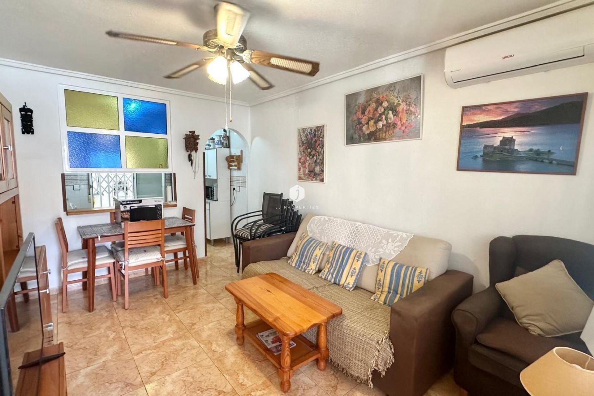 Segunda mano - Bungalow -
Torrevieja - Torretas