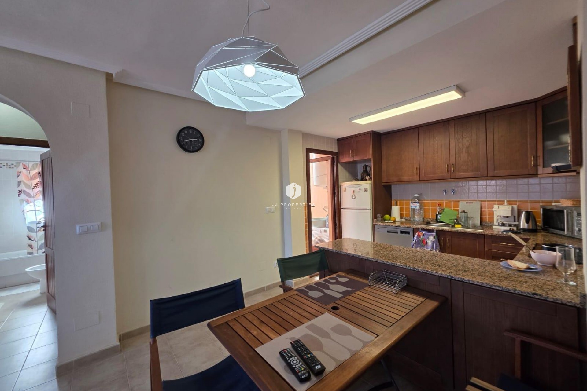 Segunda mano - Bungalow -
Torrevieja - Zona Los Frutales