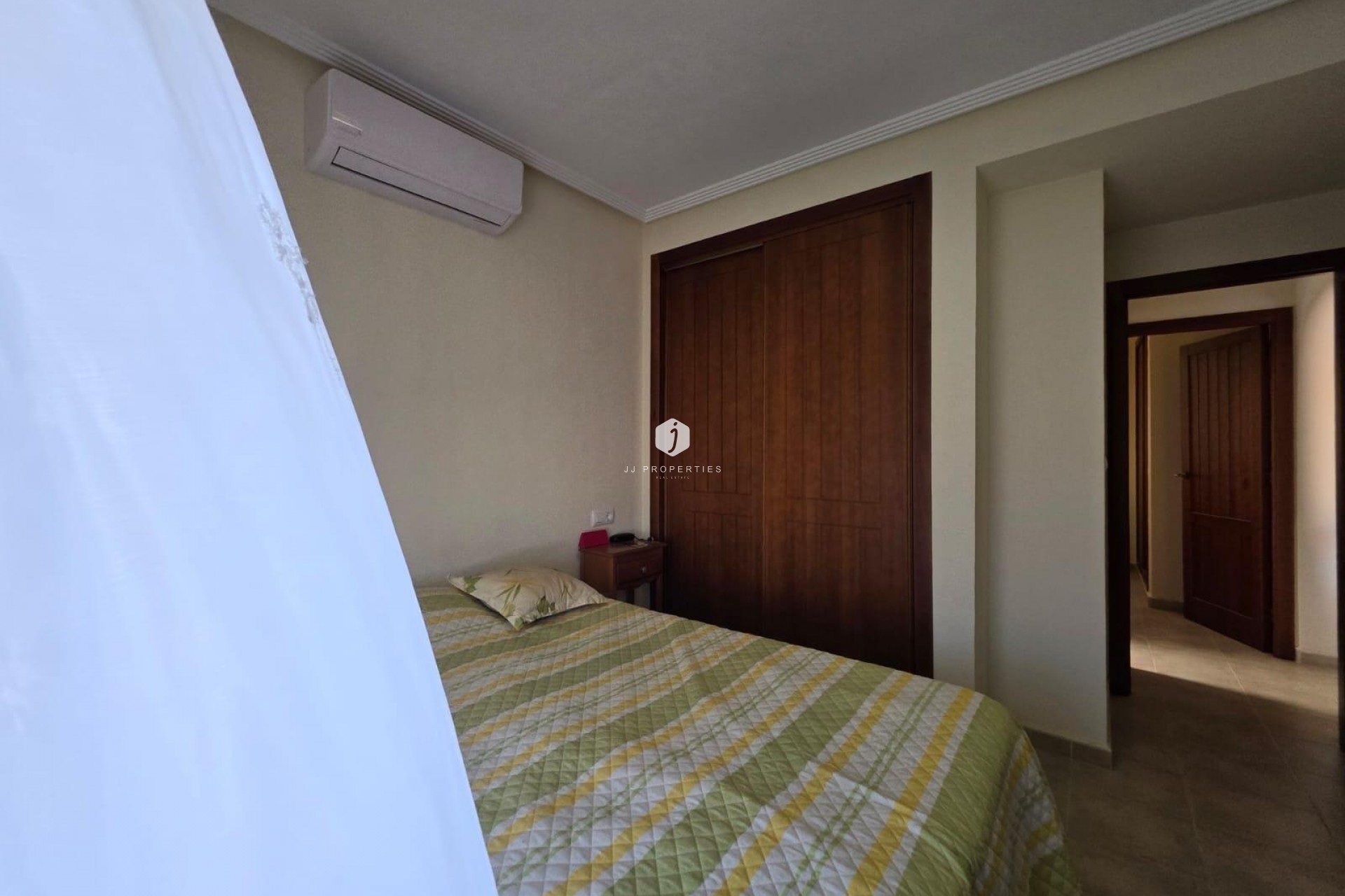 Segunda mano - Bungalow -
Torrevieja - Zona Los Frutales