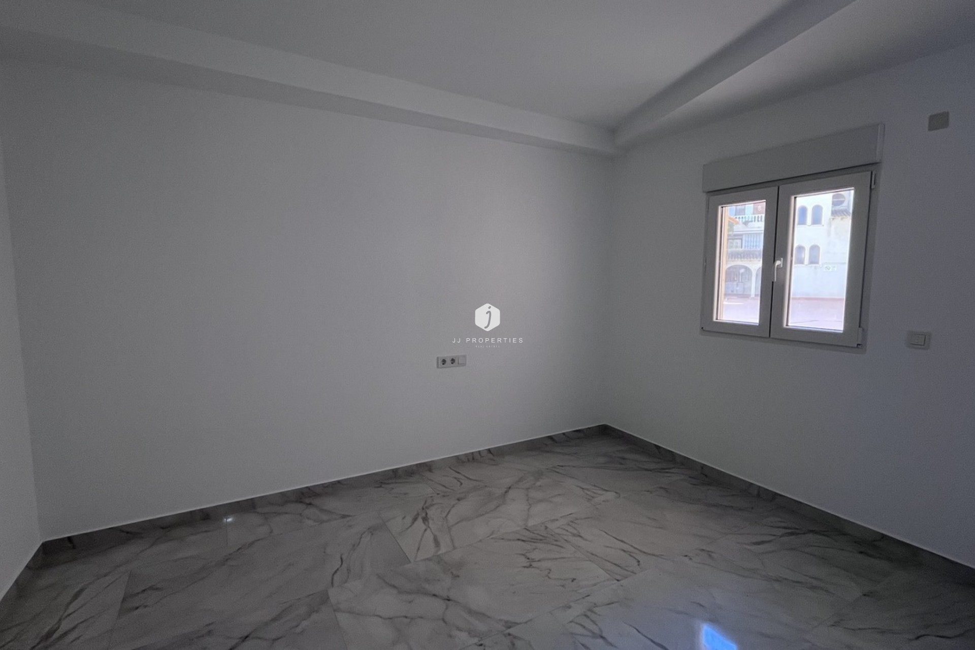 Segunda mano - Bungalow -
Torrevieja