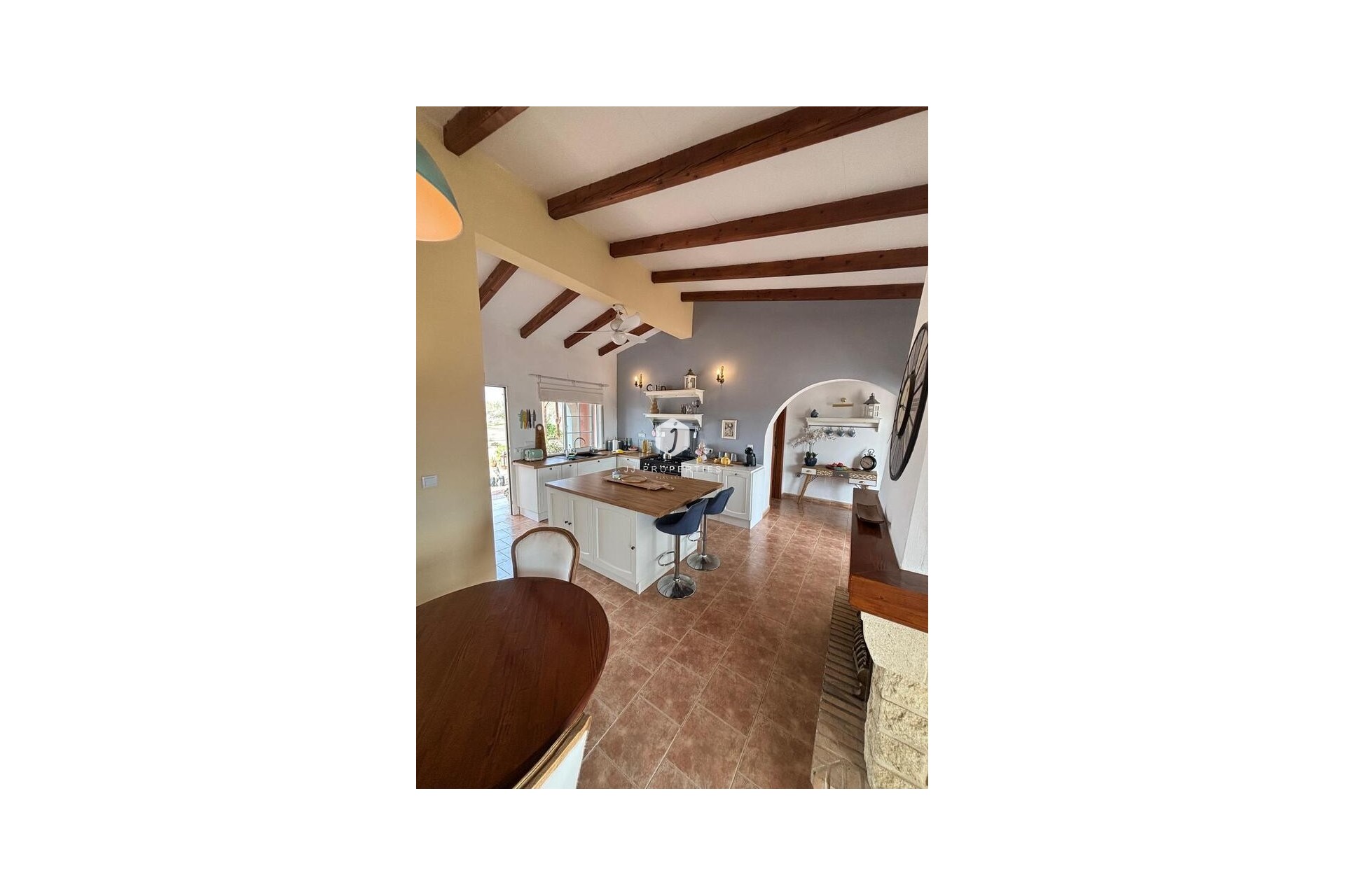 Segunda mano - Casa de campo -
Dolores - Costa Blanca