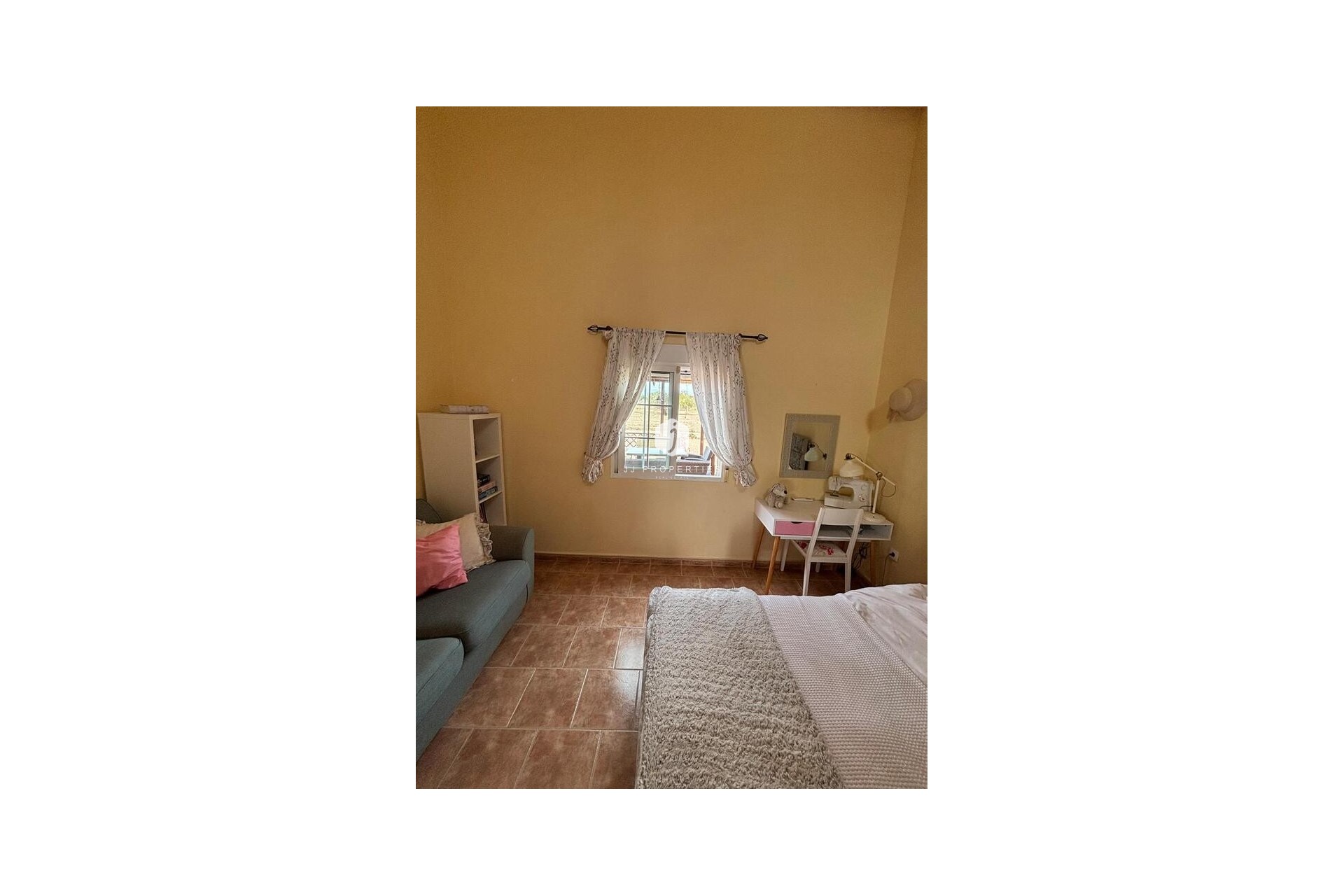 Segunda mano - Casa de campo -
Dolores - Costa Blanca