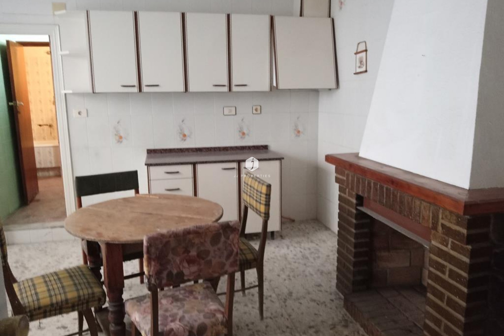 Segunda mano - Chalet -
HurchIllo - PUEBLO CENTRO