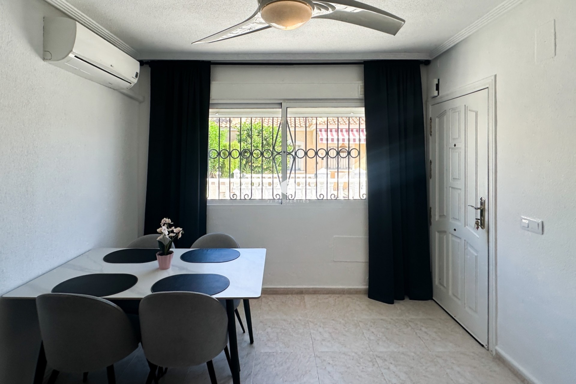 Segunda mano - Chalet -
Los Altos - Costa Blanca