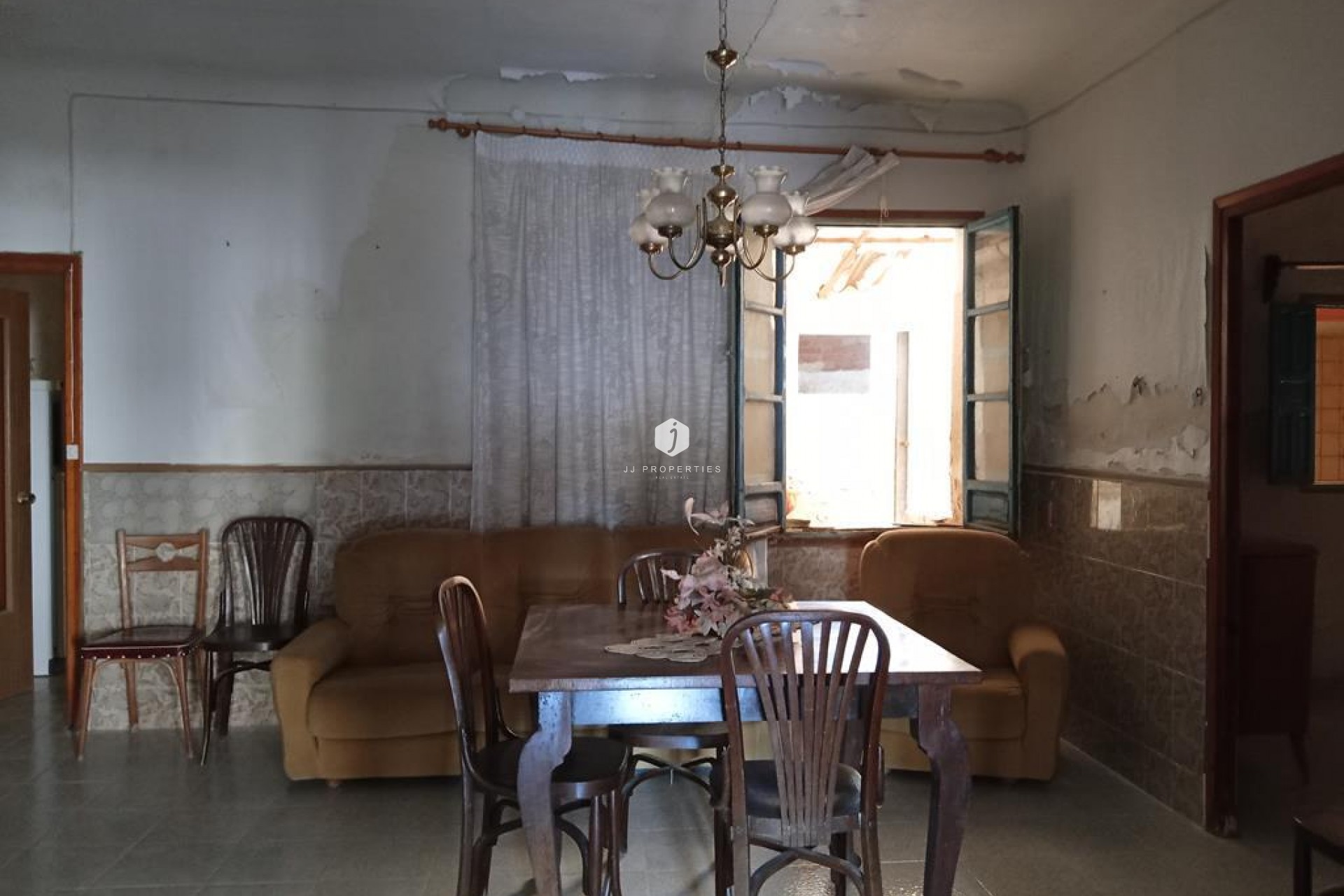 Segunda mano - Chalet -
Los Montesinos
