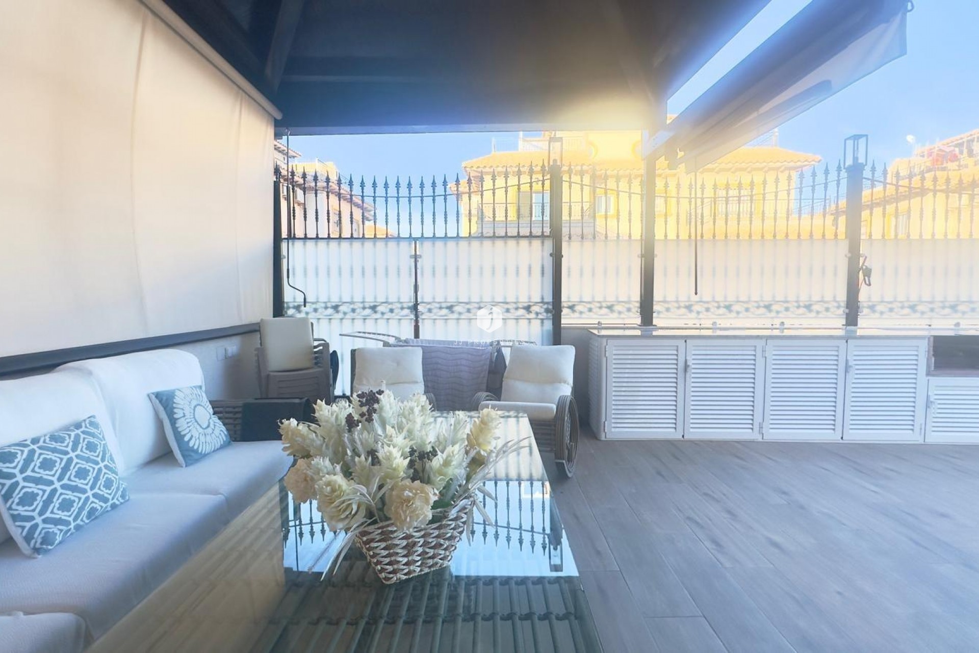 Segunda mano - Chalet -
Orihuela Costa - La Zenia