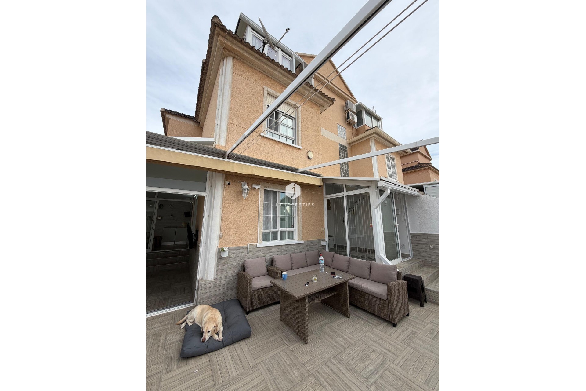 Segunda mano - Chalet -
Orihuela Costa - La Zenia