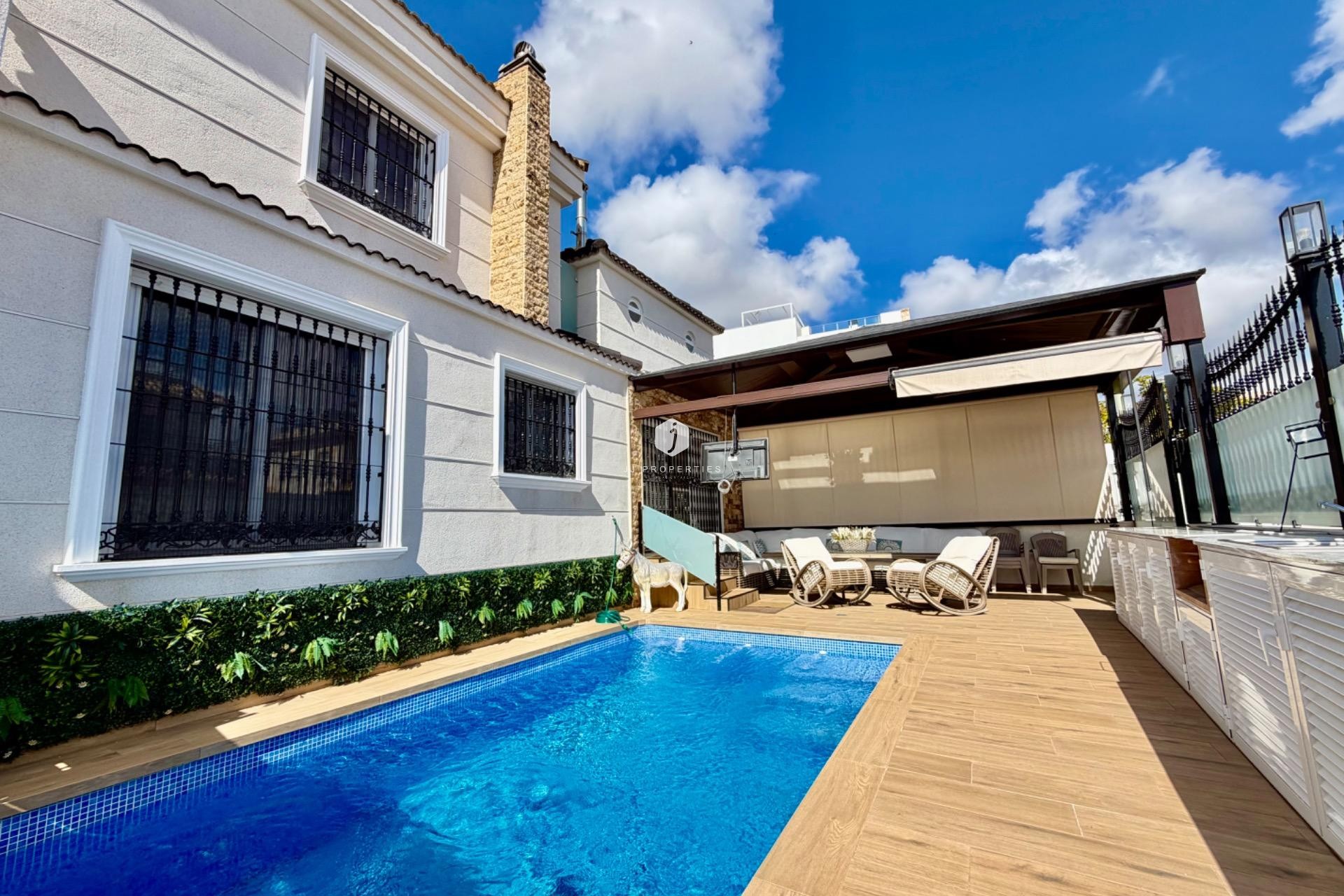 Segunda mano - Chalet -
Orihuela Costa - La Zenia