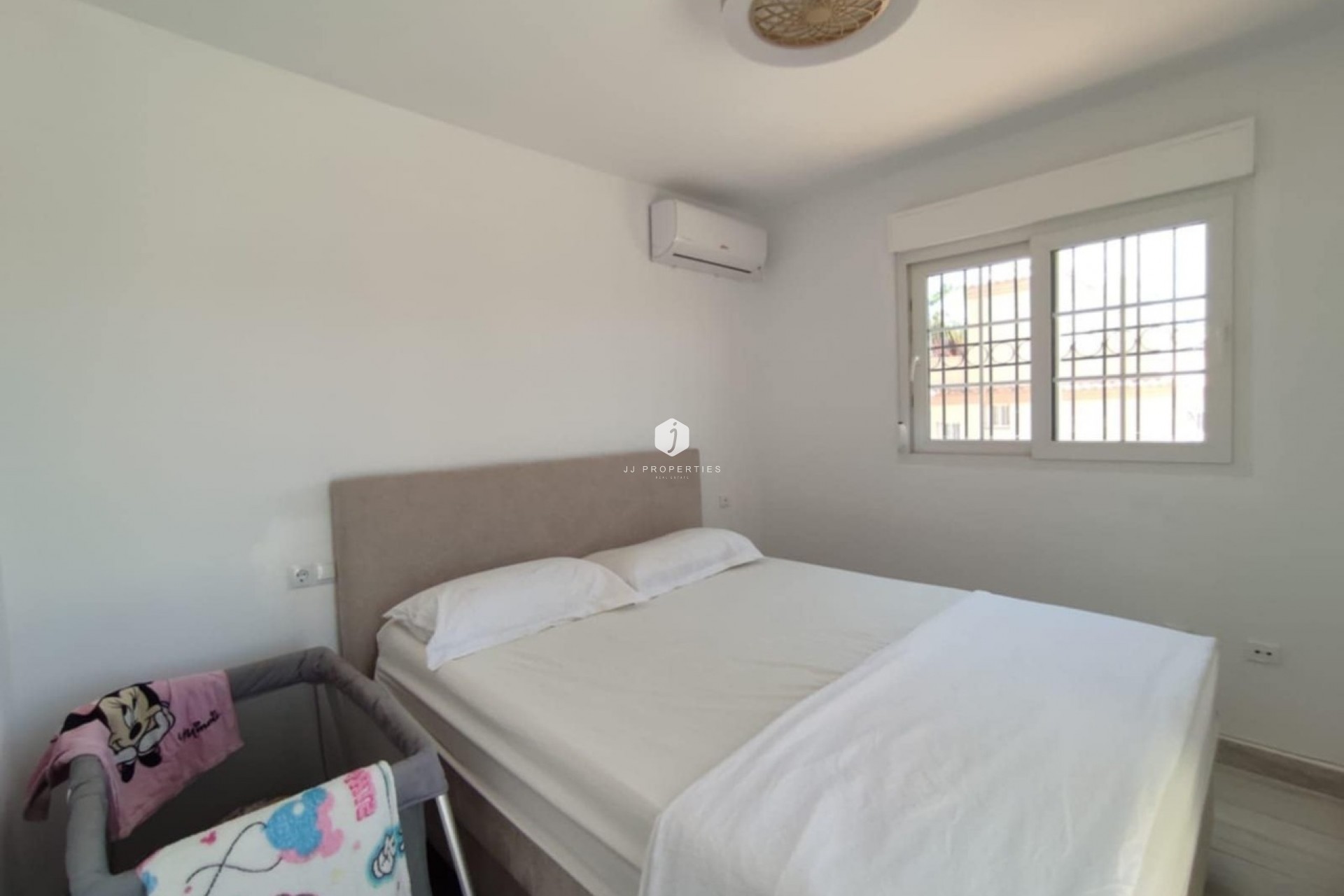 Segunda mano - Chalet -
Playa Flamenca - Costa Blanca