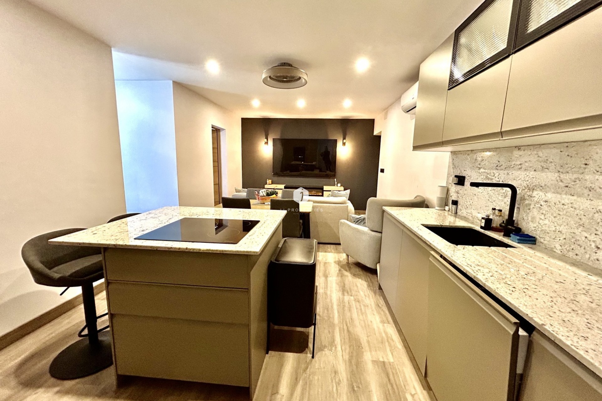 Segunda mano - Chalet -
San Miguel de Salinas - Inland
