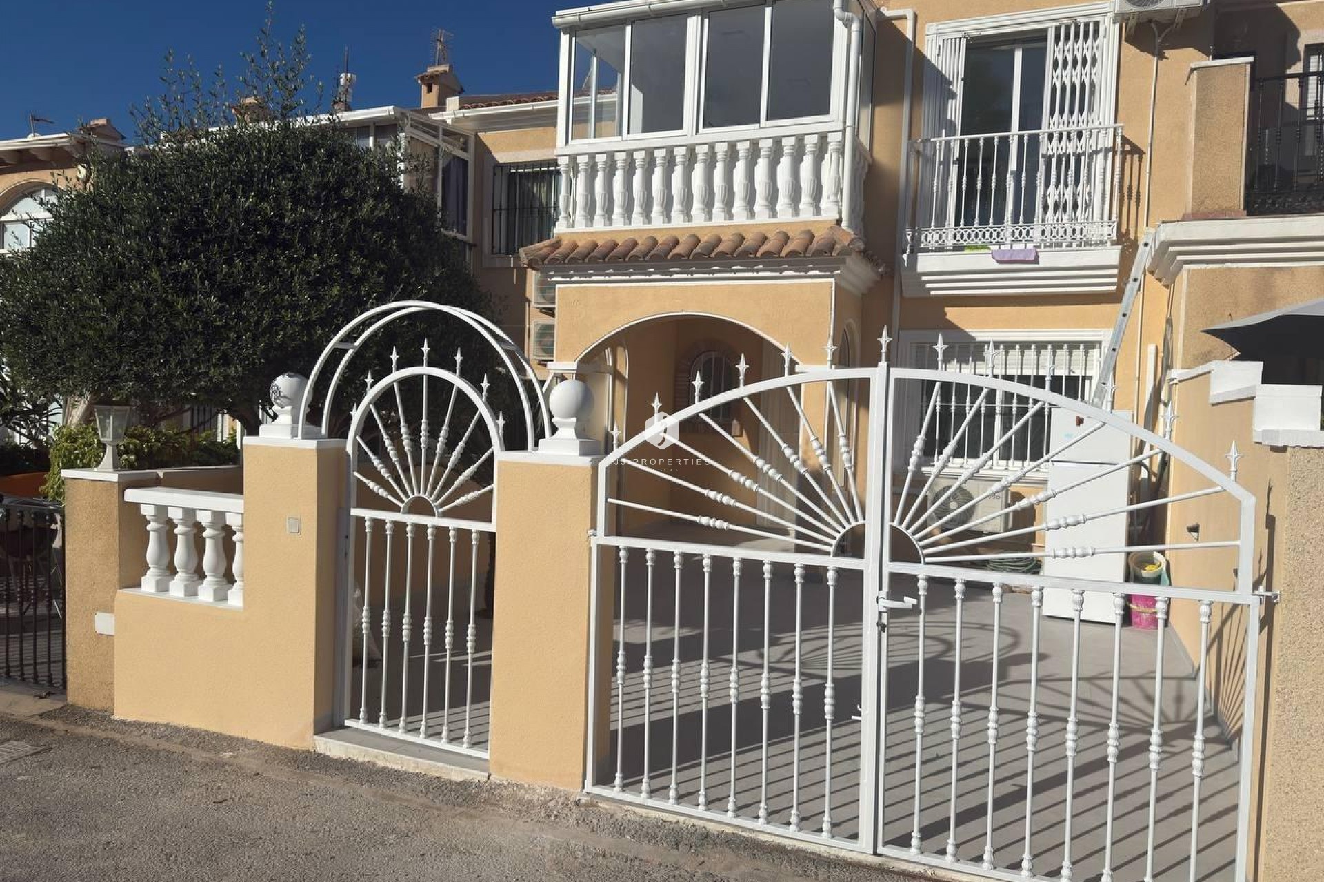 Segunda mano - Chalet -
Torrevieja - Aguas Nuevas 1