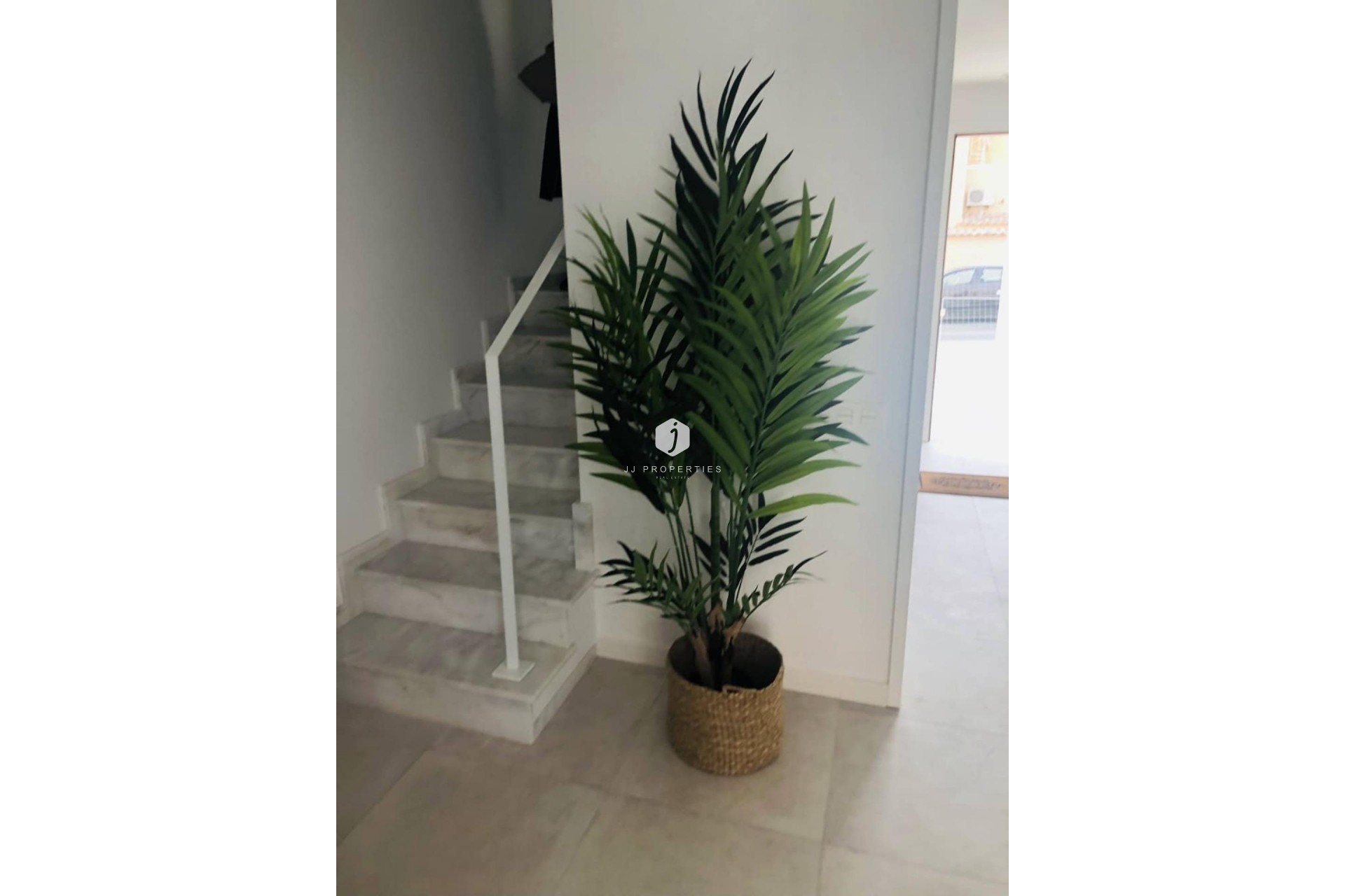 Segunda mano - Chalet -
Torrevieja - aguas nuevas