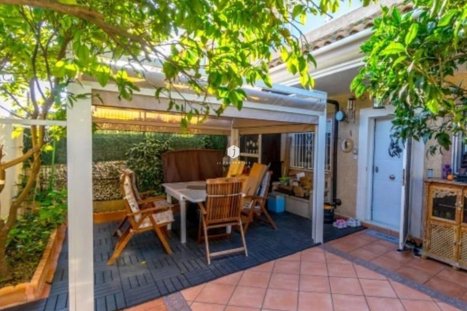 Segunda mano - Chalet -
Torrevieja - aguas nuevas