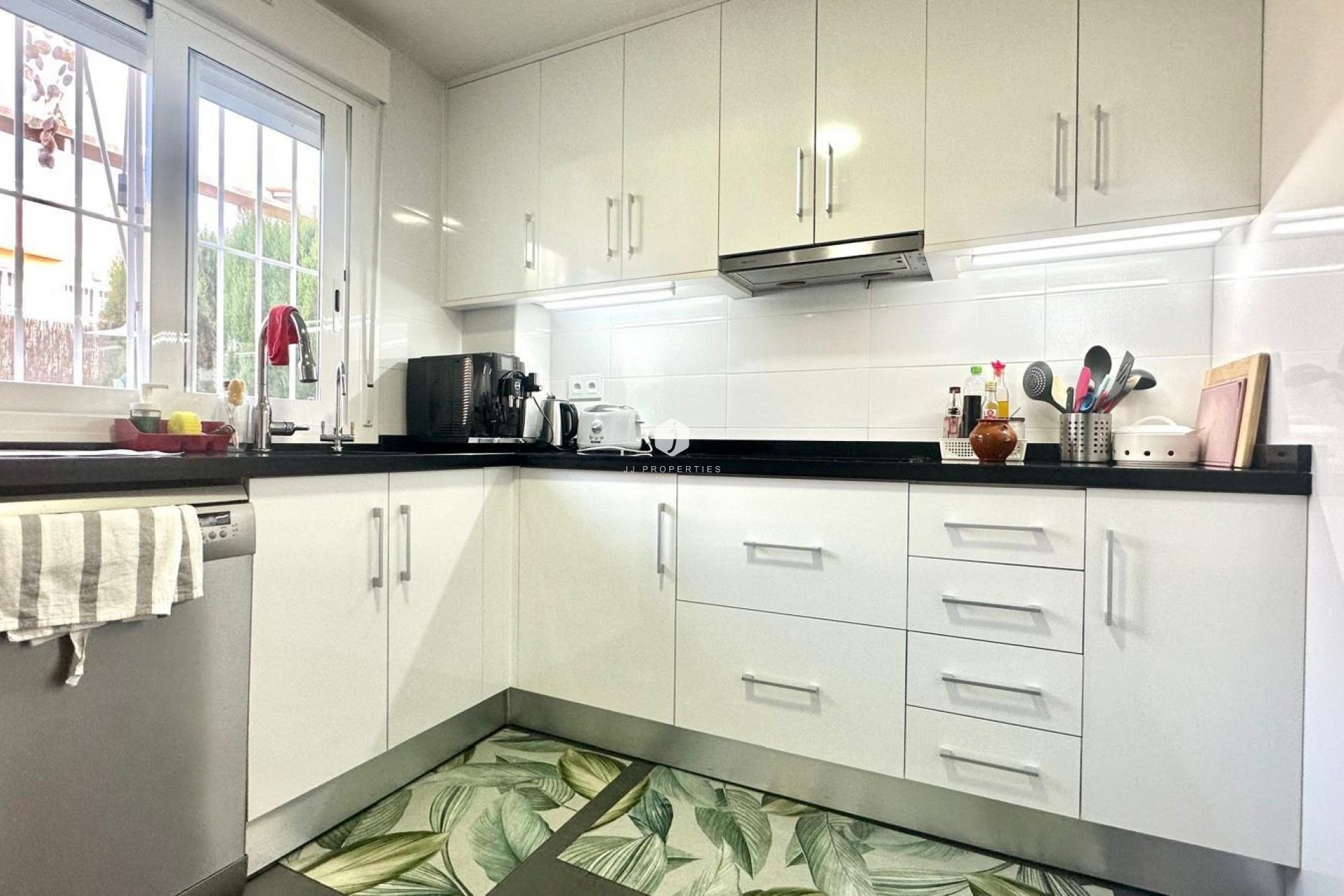 Segunda mano - Chalet -
Torrevieja - aguas nuevas