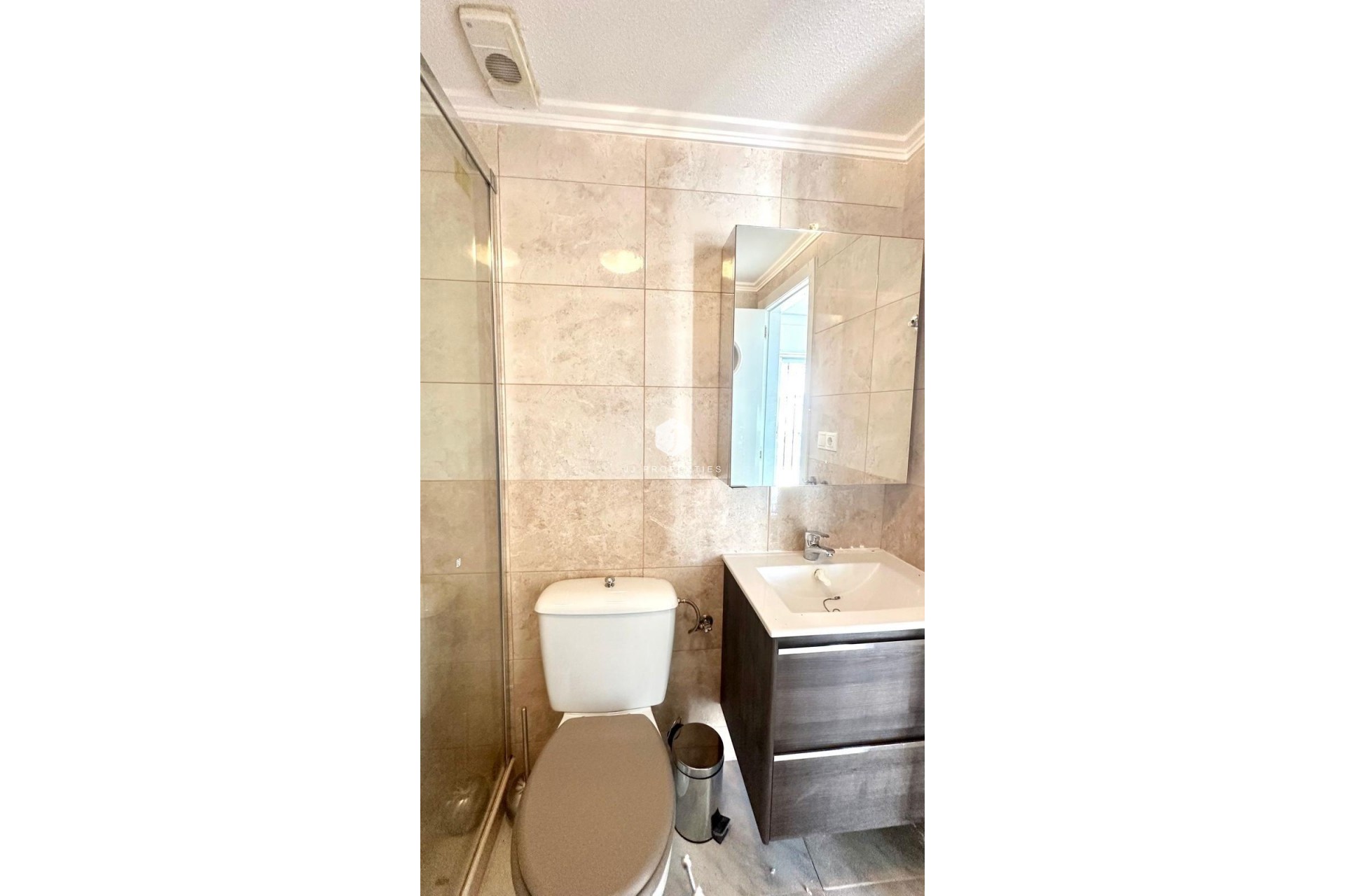 Segunda mano - Chalet -
Torrevieja - Carrefour