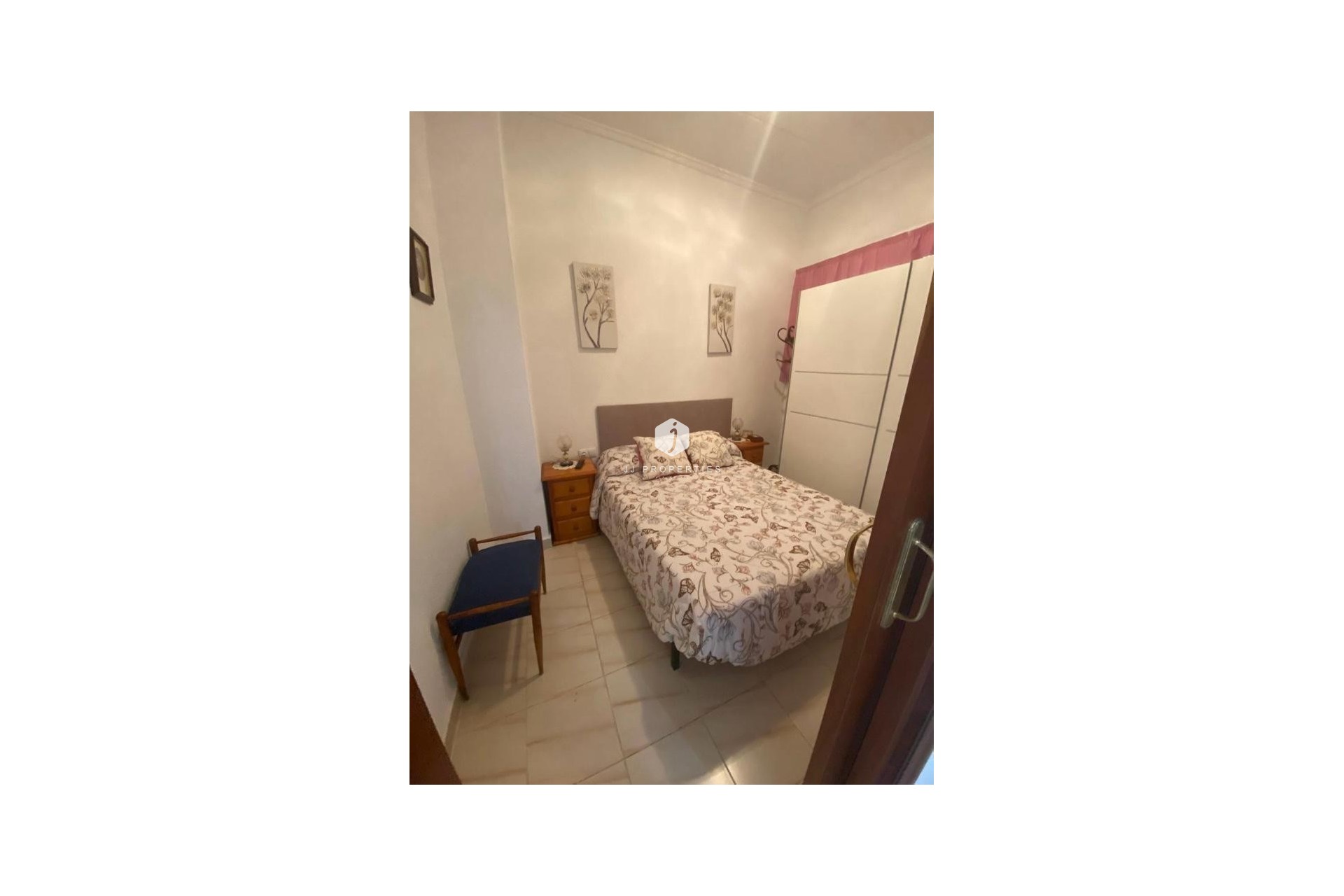 Segunda mano - Chalet -
Torrevieja - Centro