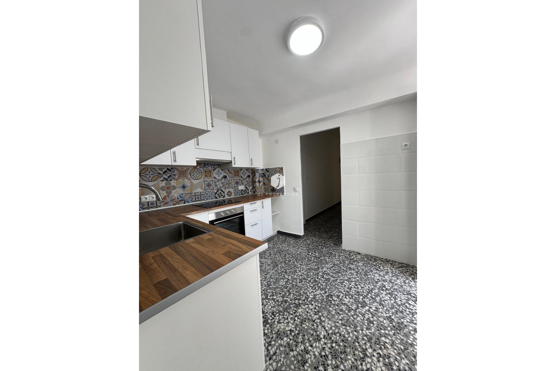 Segunda mano - Chalet -
Torrevieja - Centro