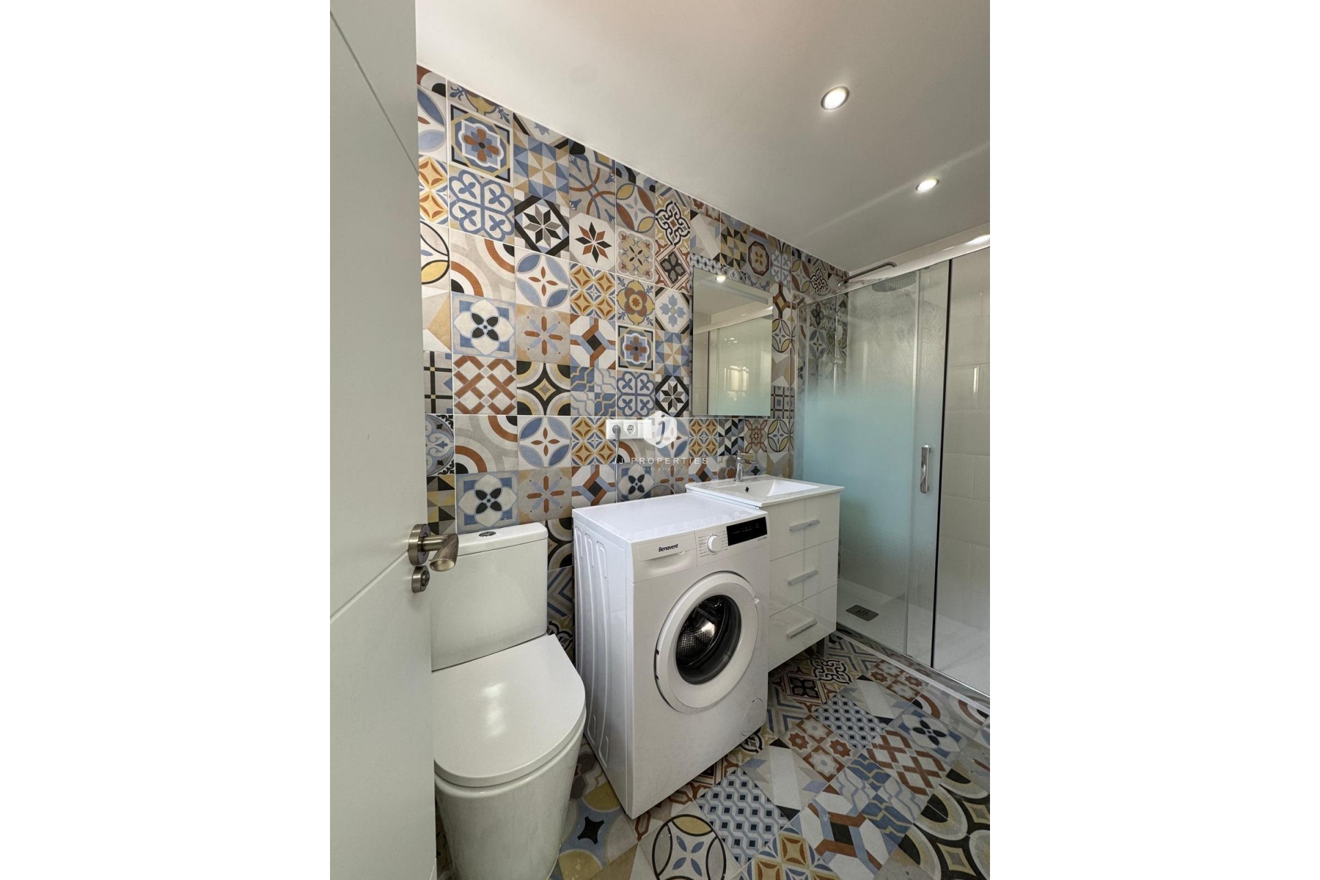 Segunda mano - Chalet -
Torrevieja - Centro