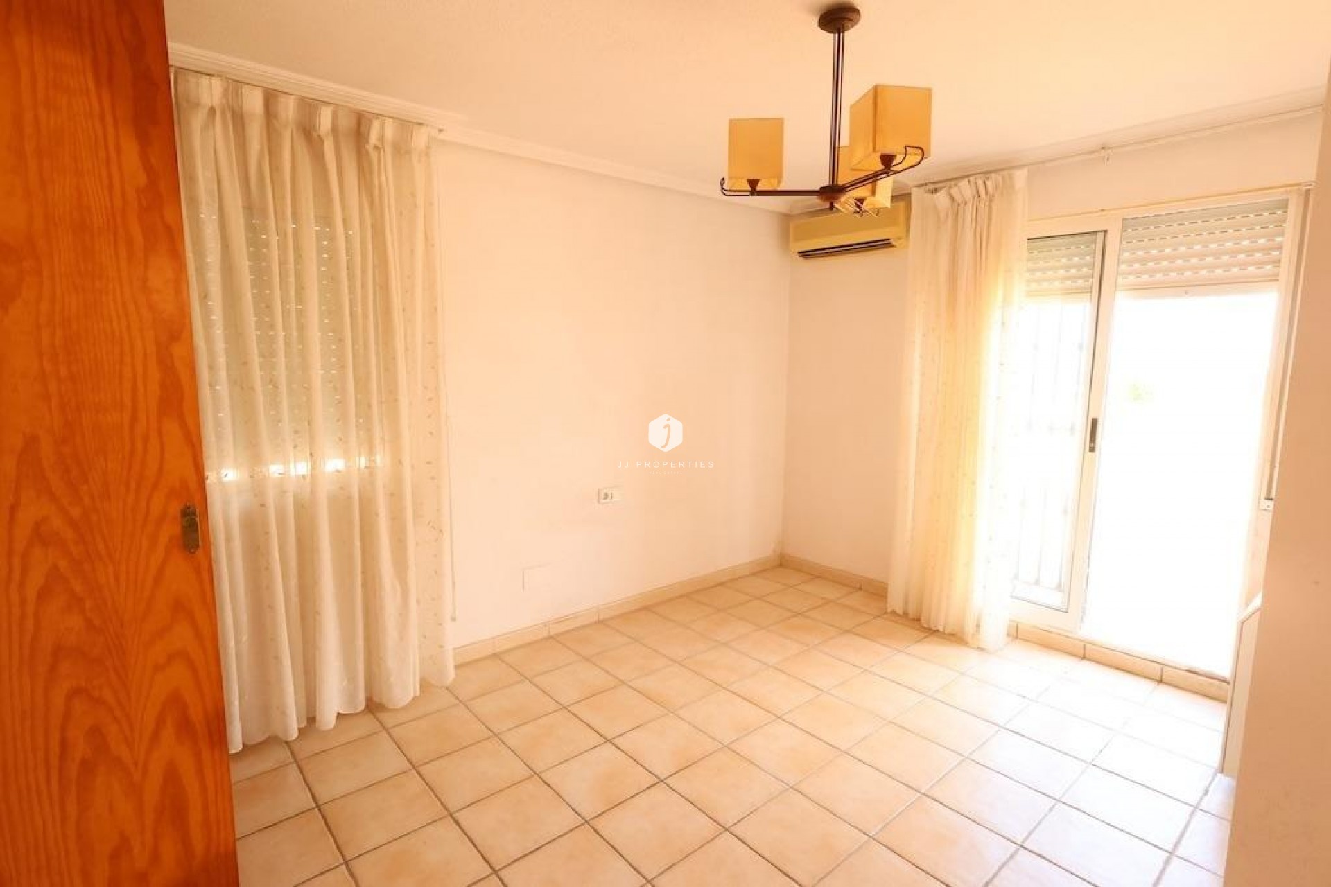Segunda mano - Chalet -
Torrevieja - Costa Blanca