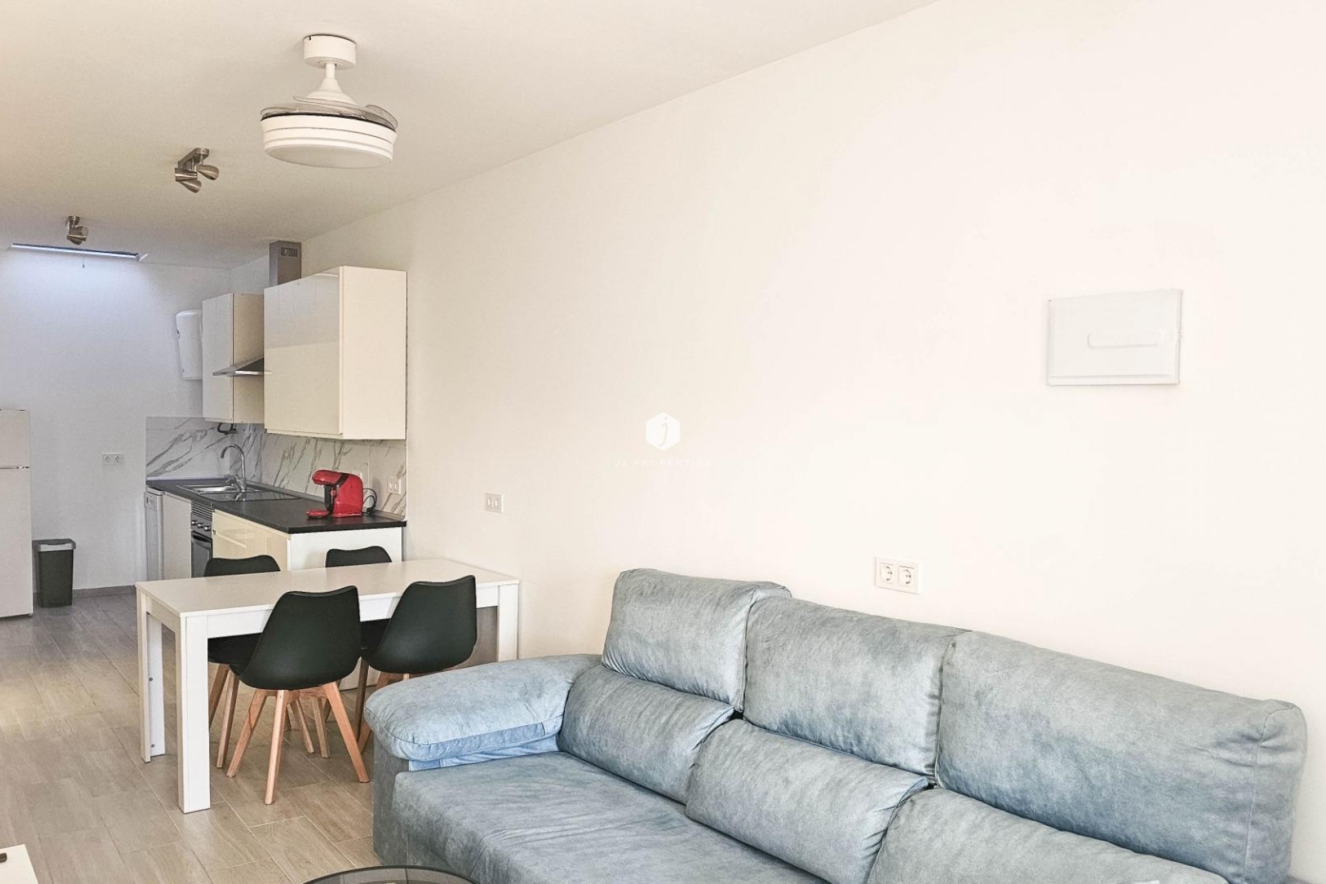 Segunda mano - Chalet -
Torrevieja - El Limonar