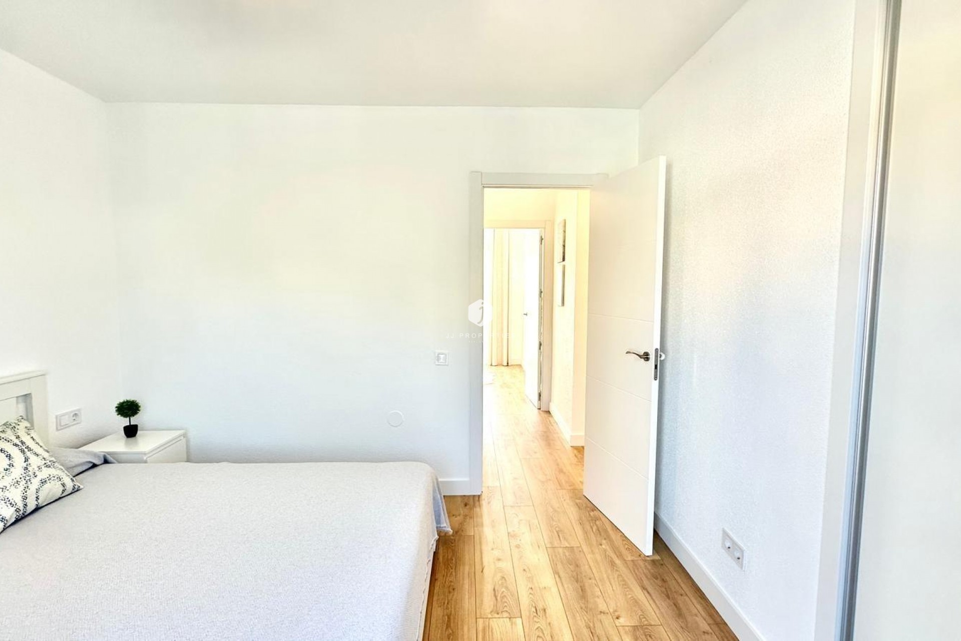 Segunda mano - Chalet -
Torrevieja - Estacion de autobuses