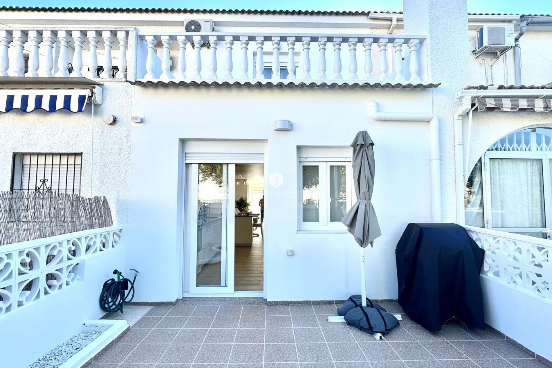 Segunda mano - Chalet -
Torrevieja - Estacion de autobuses