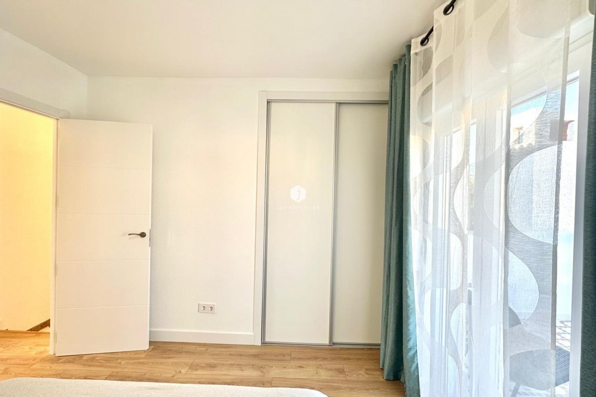 Segunda mano - Chalet -
Torrevieja - Estacion de autobuses