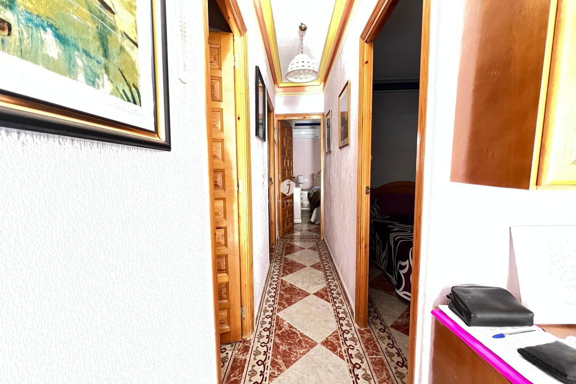 Segunda mano - Chalet -
Torrevieja - La Mata