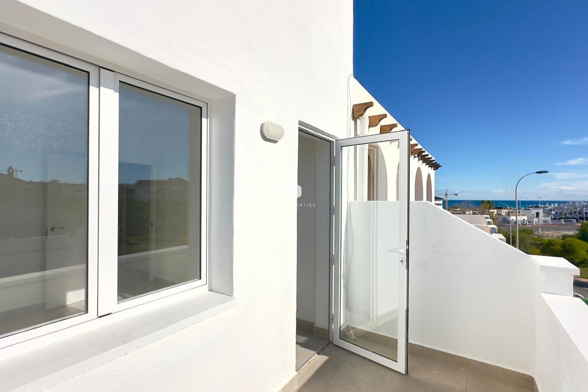 Segunda mano - Chalet -
Torrevieja - La Mata