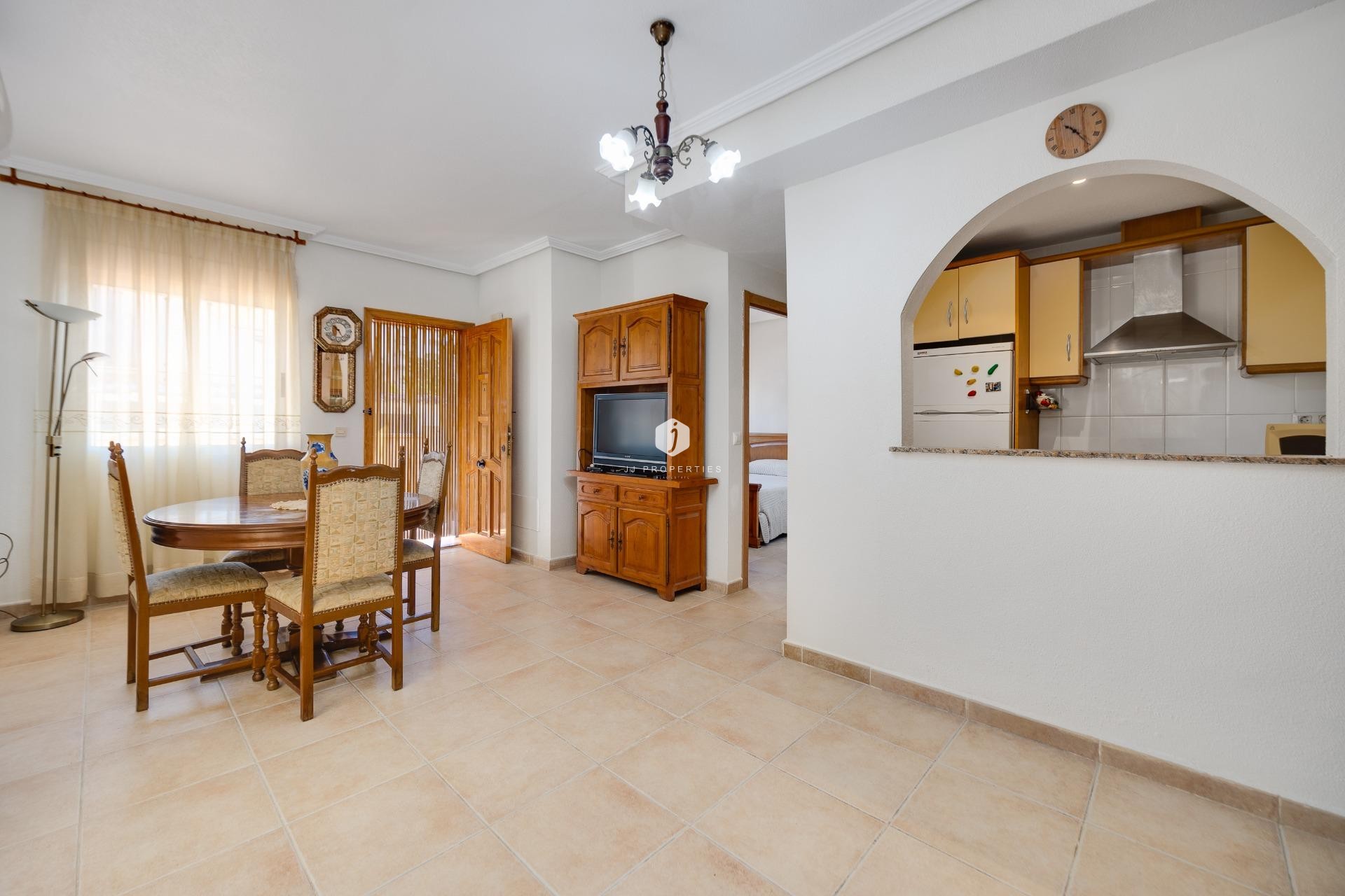 Segunda mano - Chalet -
Torrevieja - La veleta