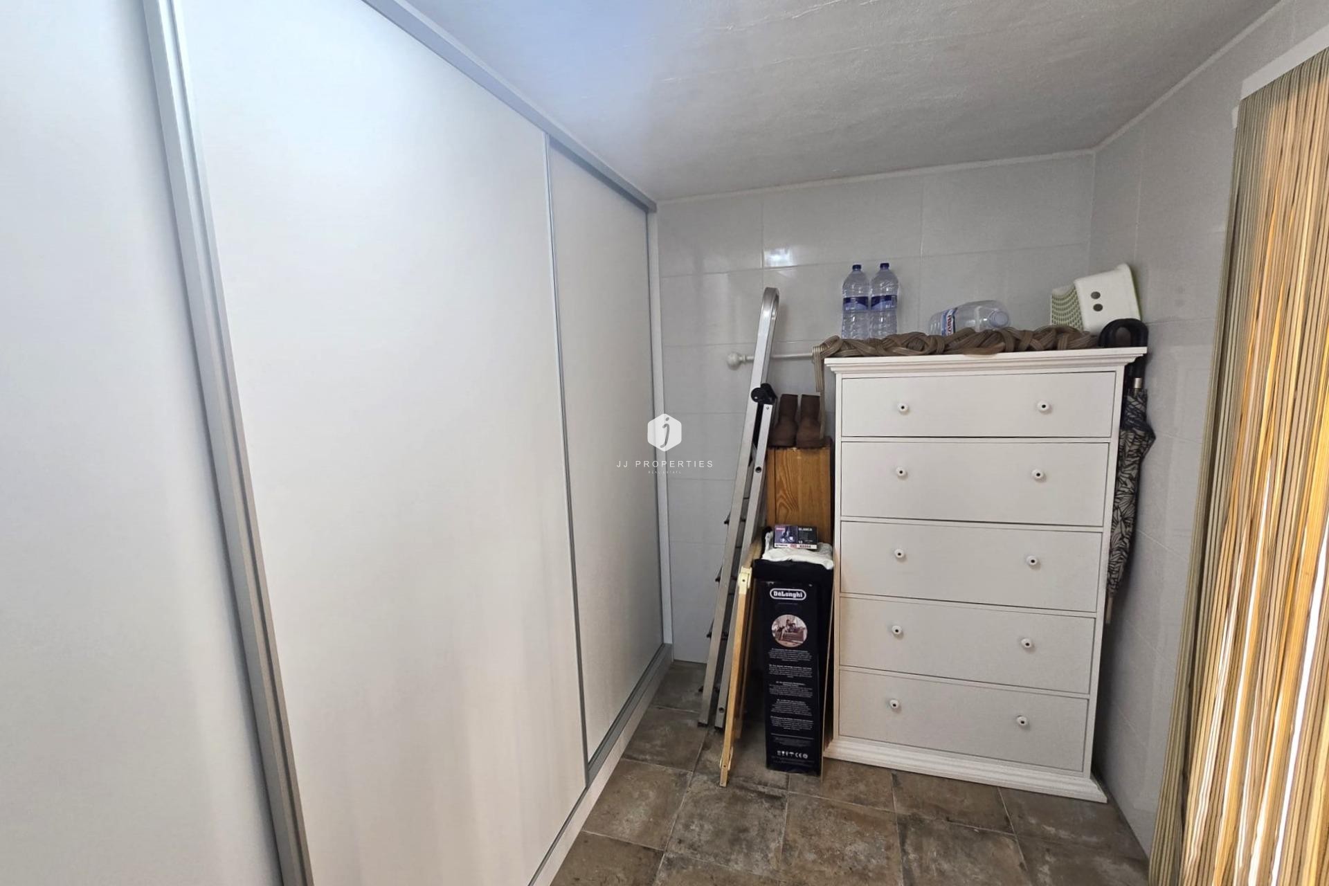 Segunda mano - Chalet -
Torrevieja - Los altos