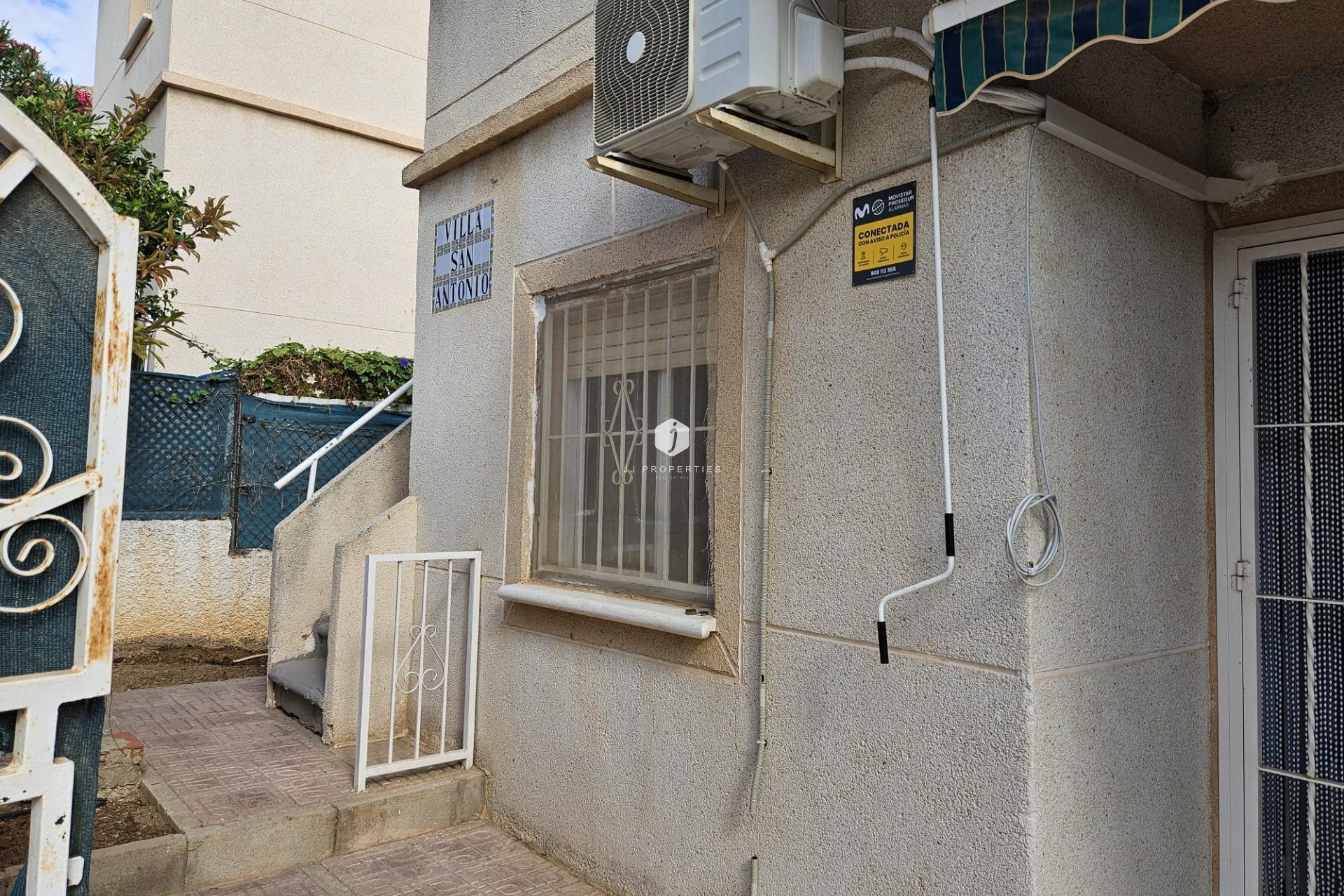 Segunda mano - Chalet -
Torrevieja - Los Balcones - Los Altos del Edén