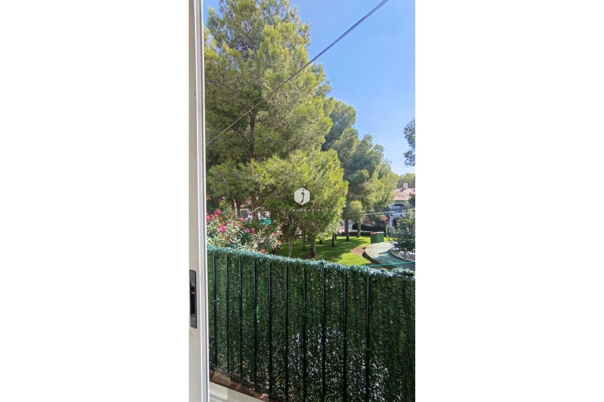 Segunda mano - Chalet -
Torrevieja - Los Balcones