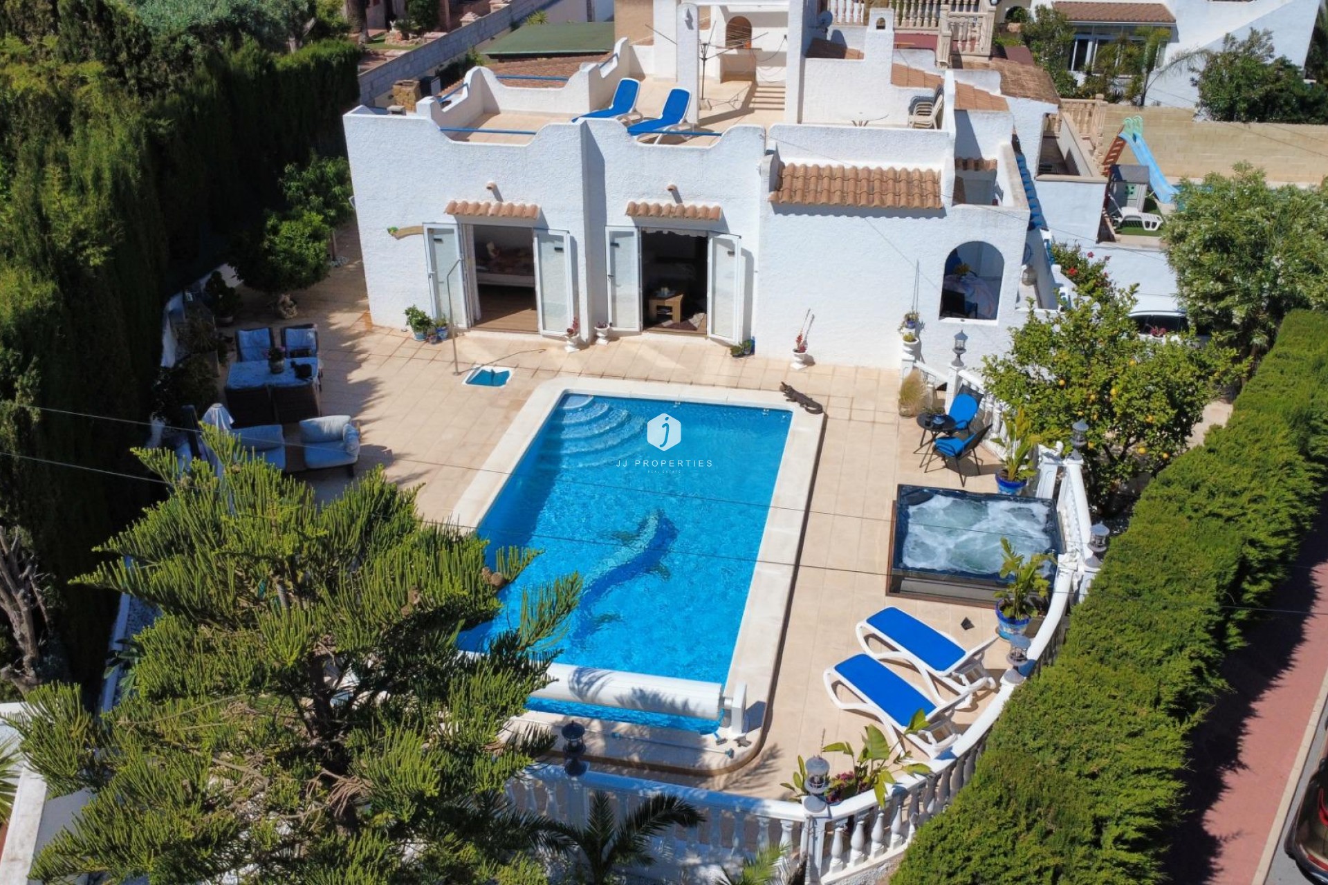 Segunda mano - Chalet -
Torrevieja - Los Balcones
