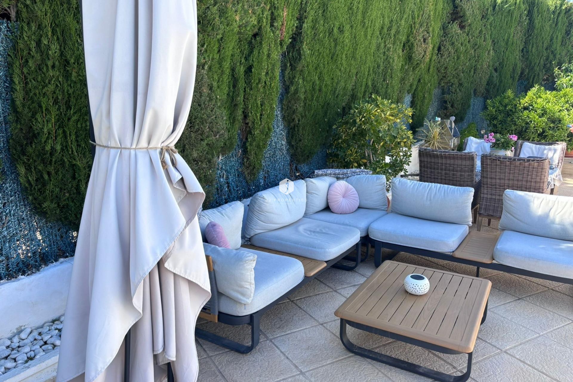 Segunda mano - Chalet -
Torrevieja - Los Balcones