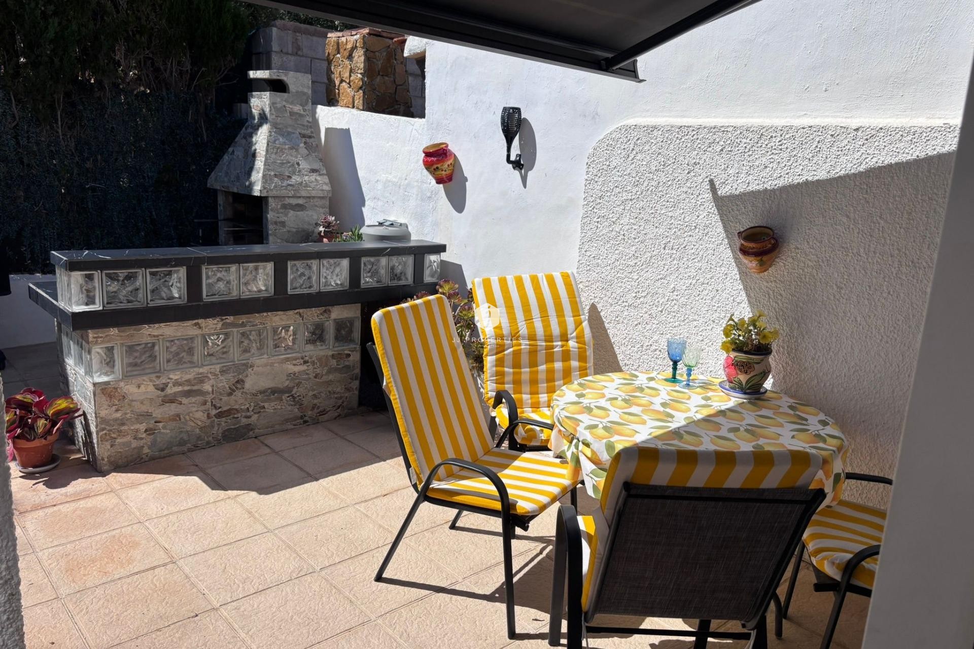 Segunda mano - Chalet -
Torrevieja - Los Balcones