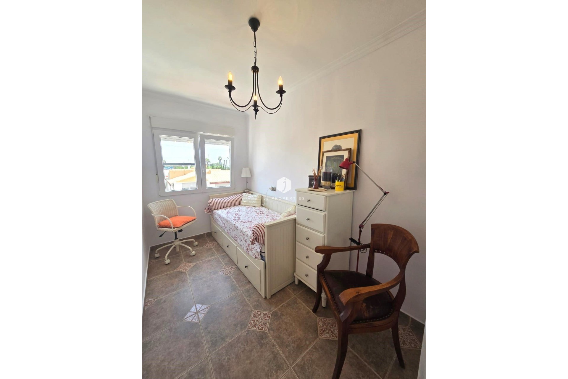 Segunda mano - Chalet -
Torrevieja - Los Balcones