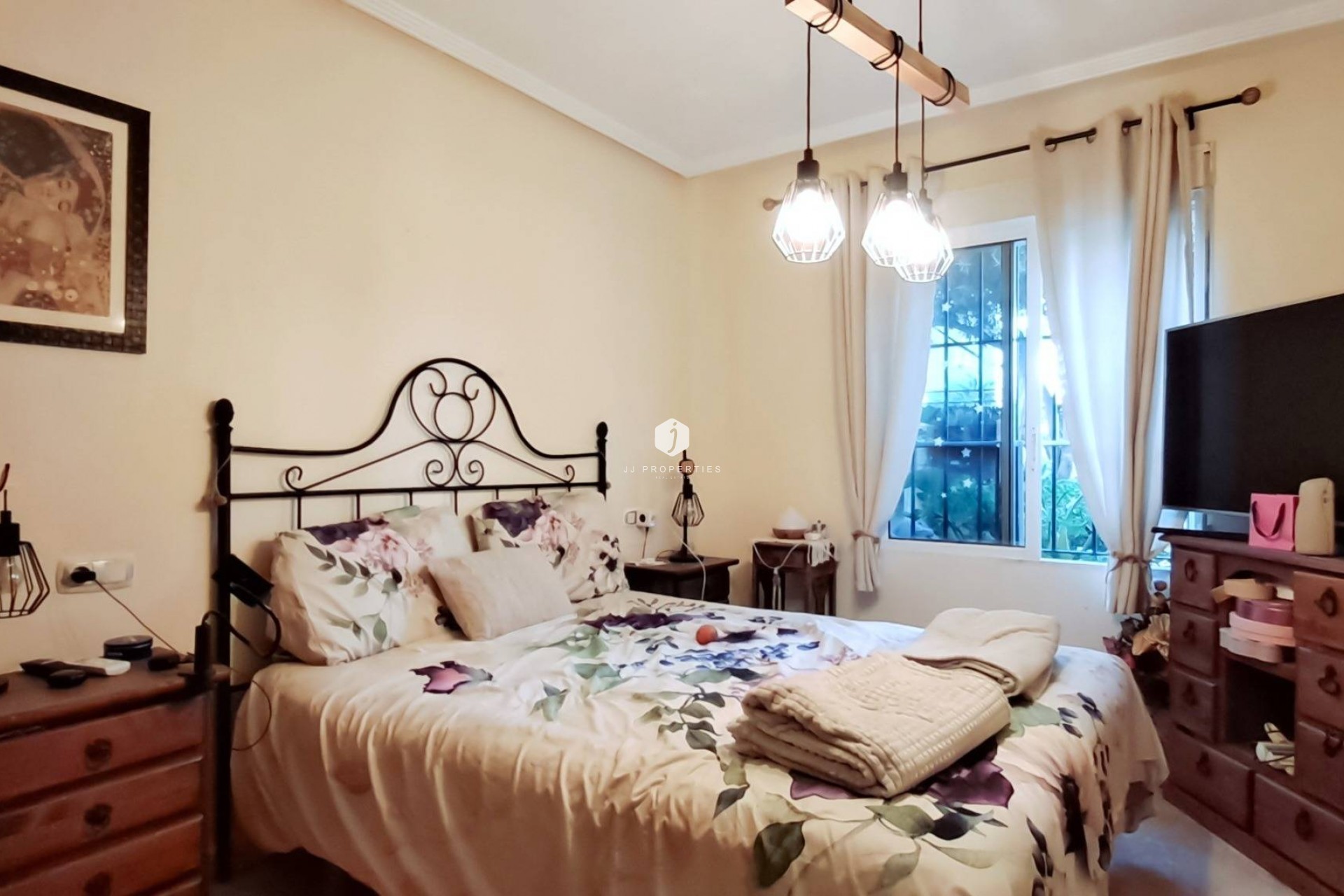 Segunda mano - Chalet -
Torrevieja - Parque Acuático - Sector 25