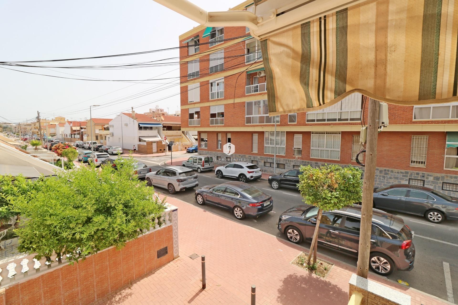 Segunda mano - Chalet -
Torrevieja - Playa de los Naufragos