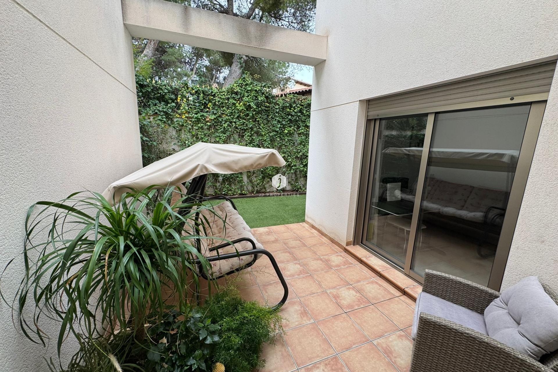 Segunda mano - Chalet -
Torrevieja - Punta prima