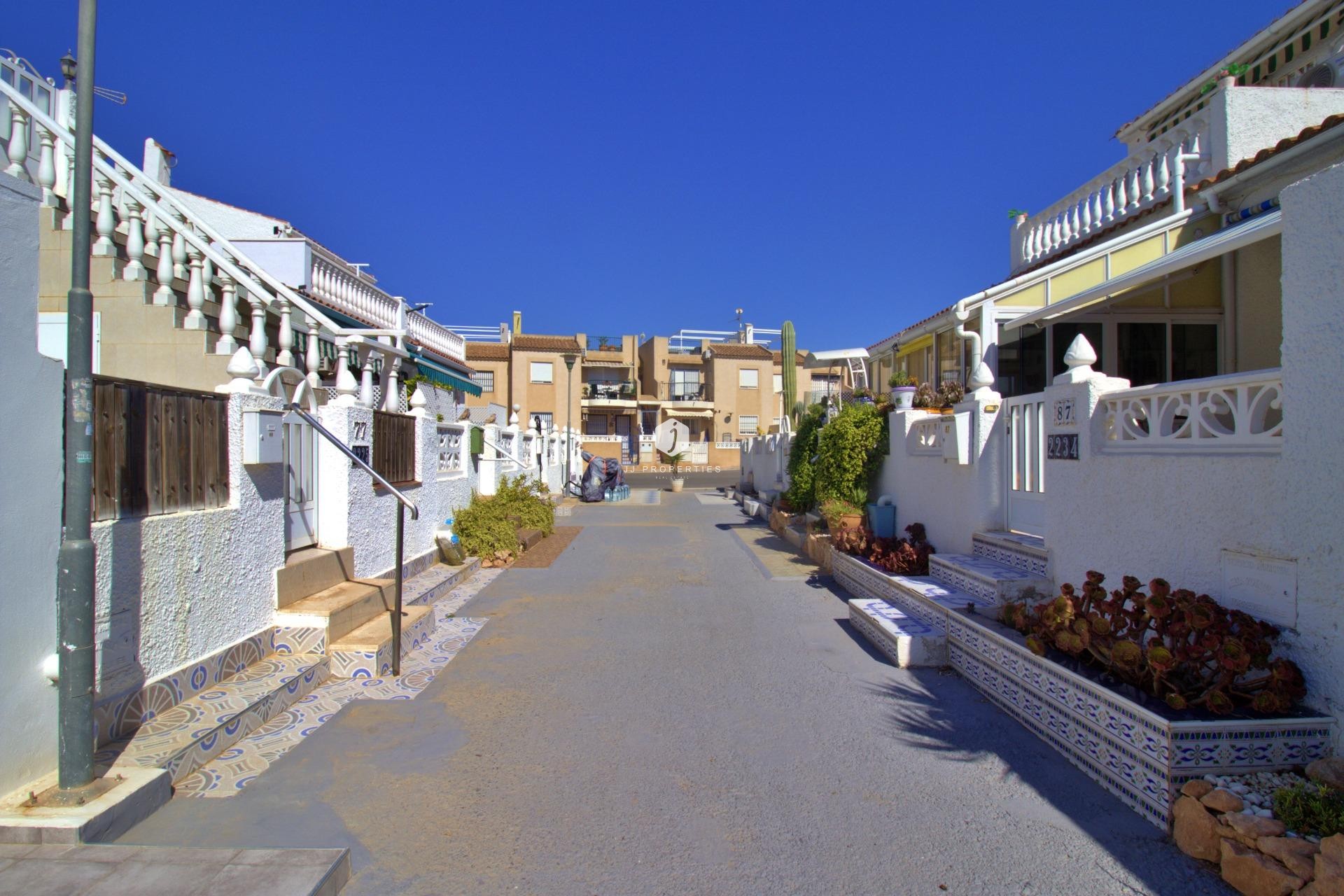 Segunda mano - Chalet -
Torrevieja - San luis