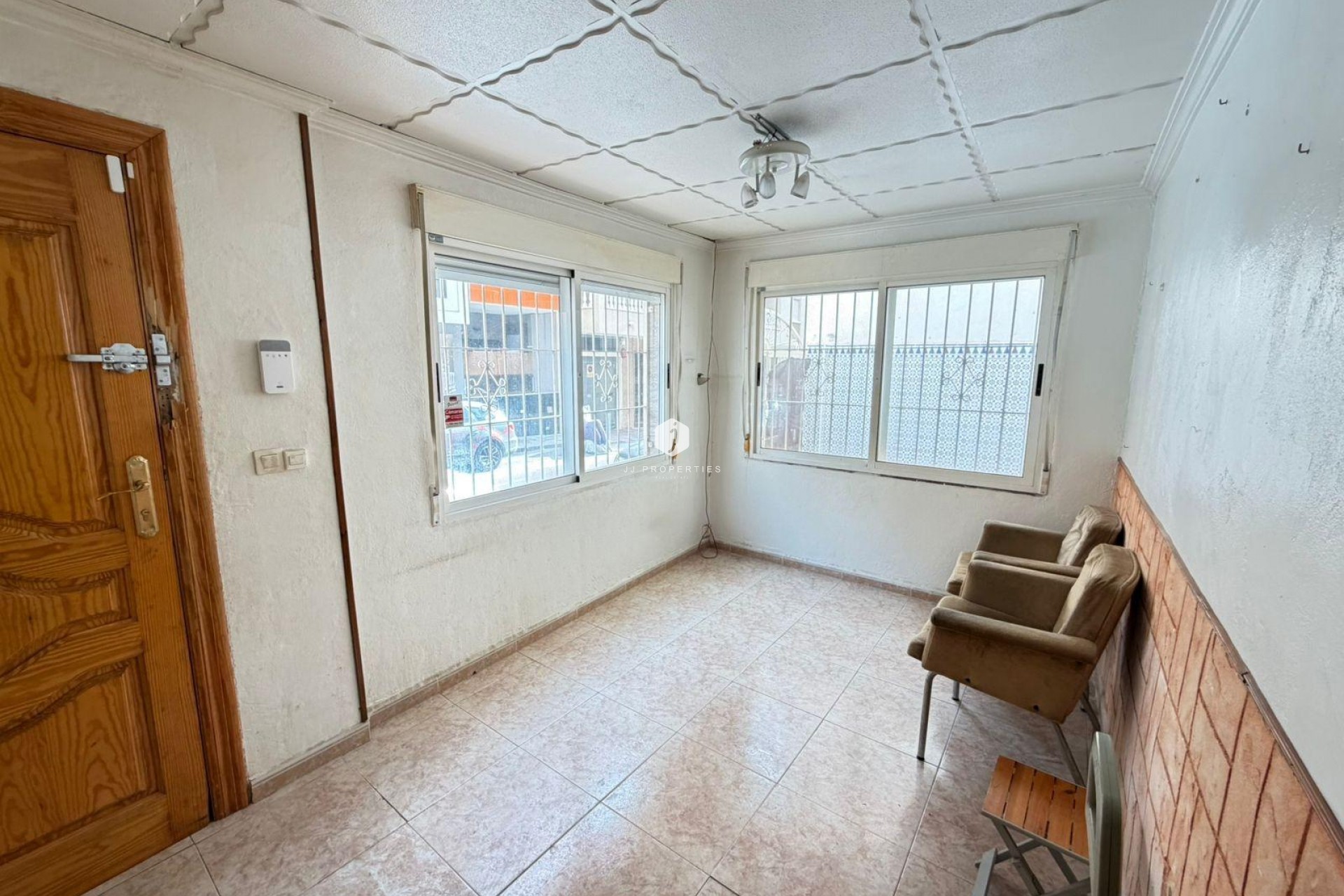 Segunda mano - Chalet -
Torrevieja